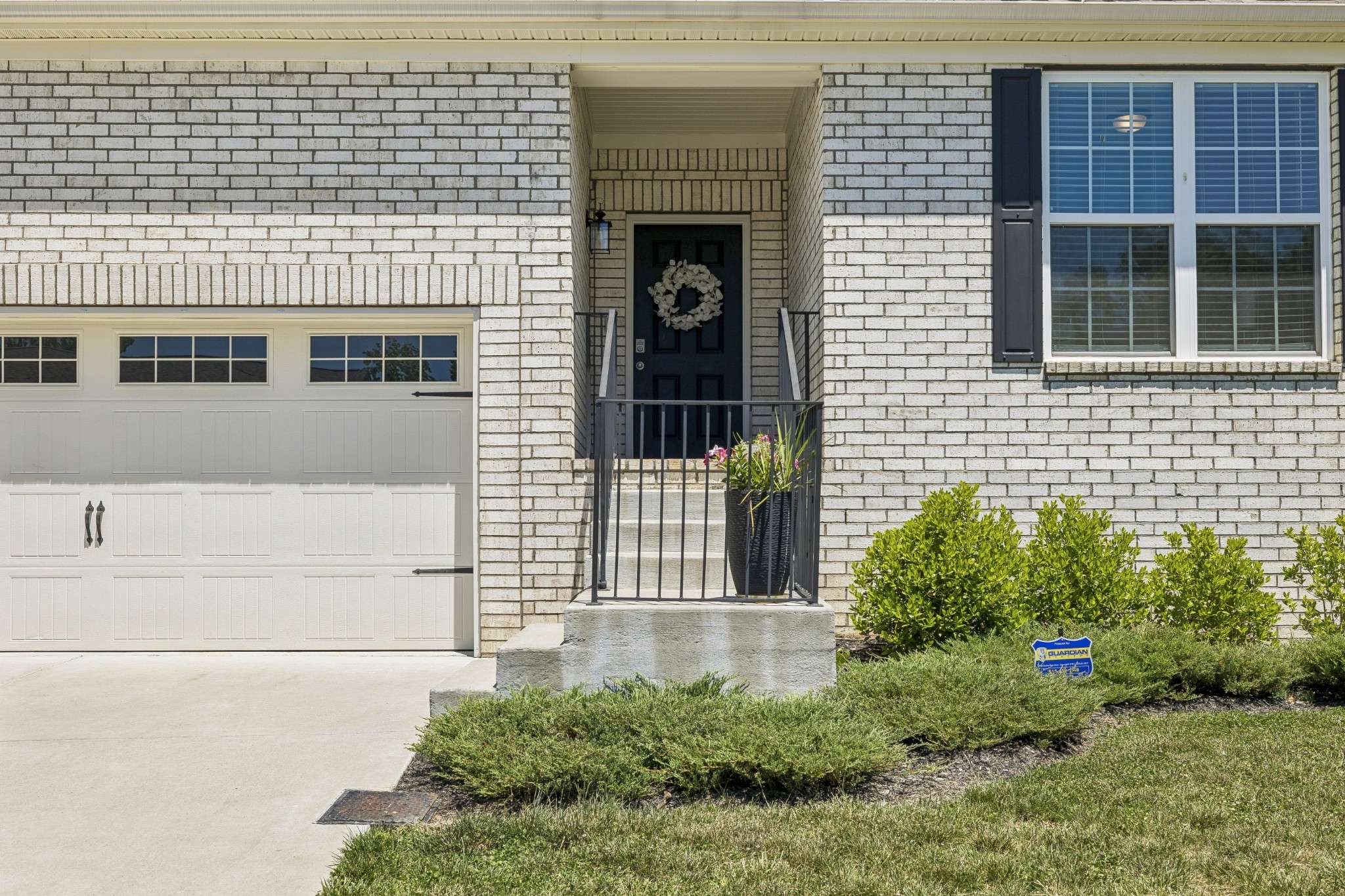 135 John T Alexander Blvd, Hendersonville, TN 37075