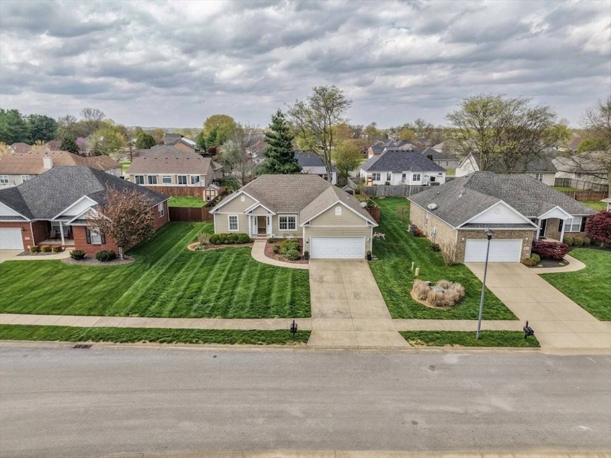 936 Aristides Dr, Bowling Green, KY 42104