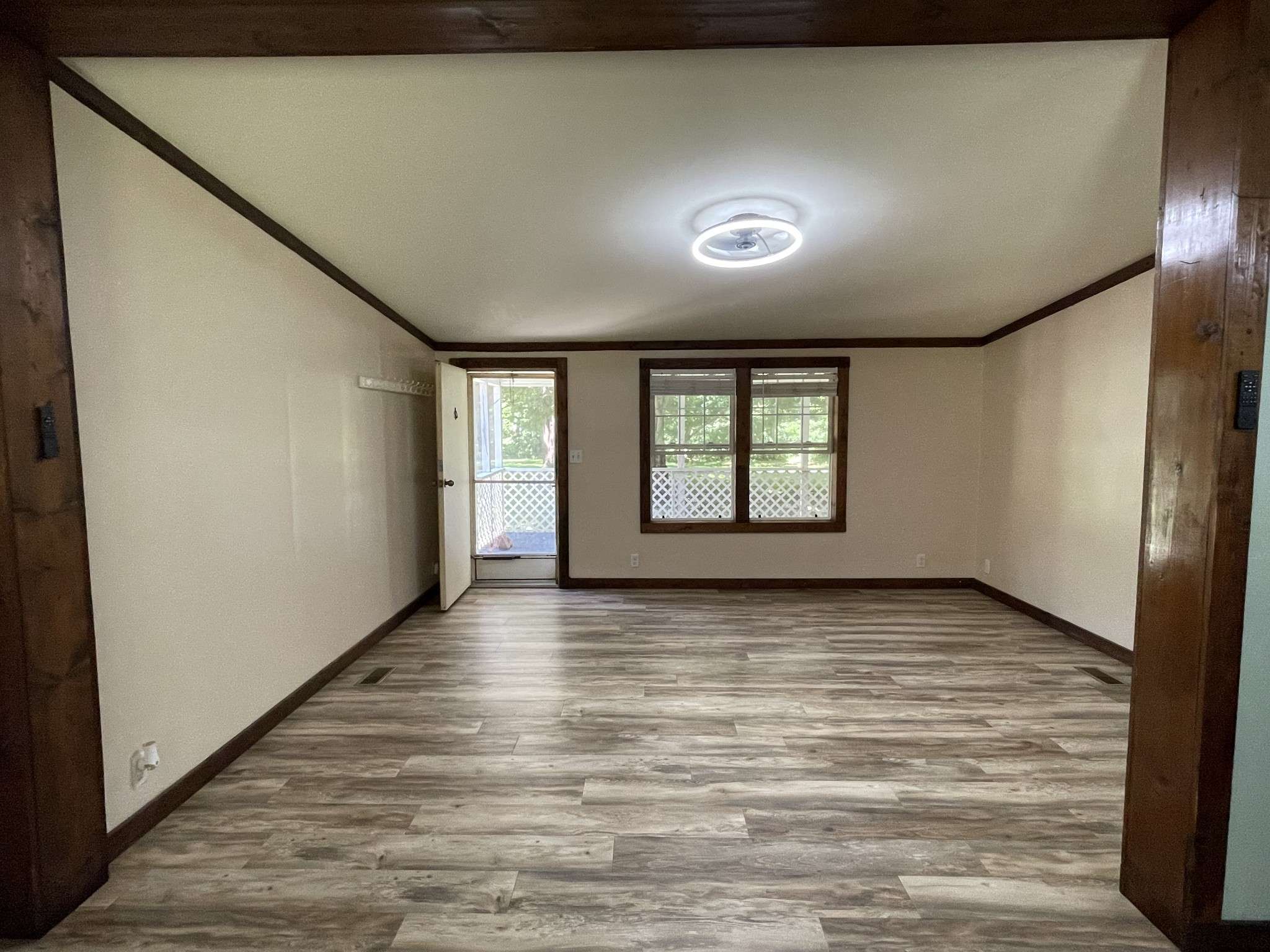 120 Manners Rd, Dover, TN 37058