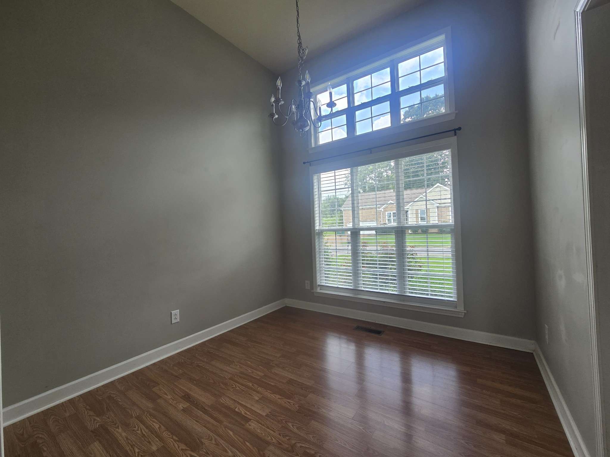 2229 Dewey Dr, Spring Hill, TN 37174
