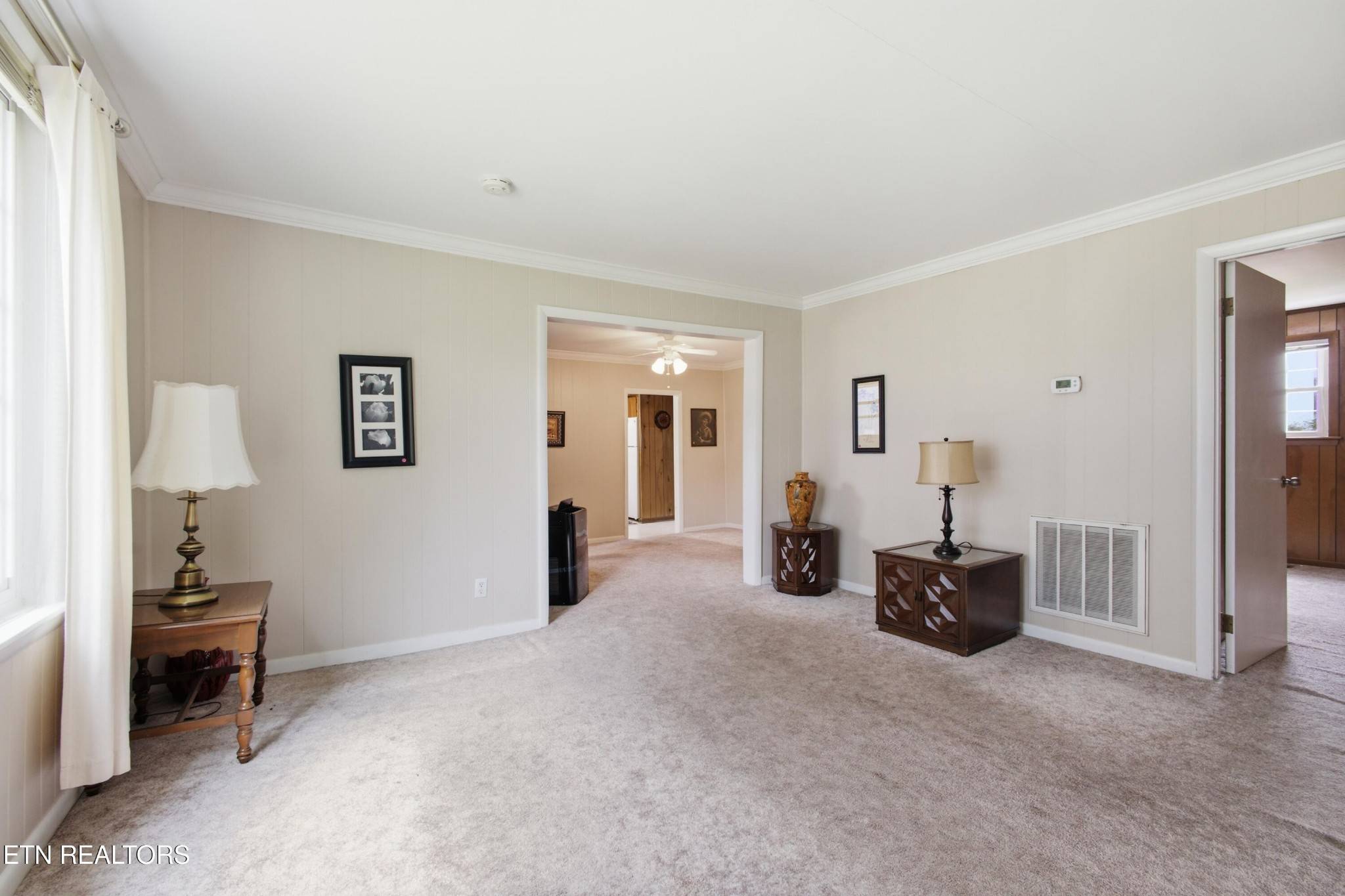 905 Cumberland St, Harriman, TN 37748