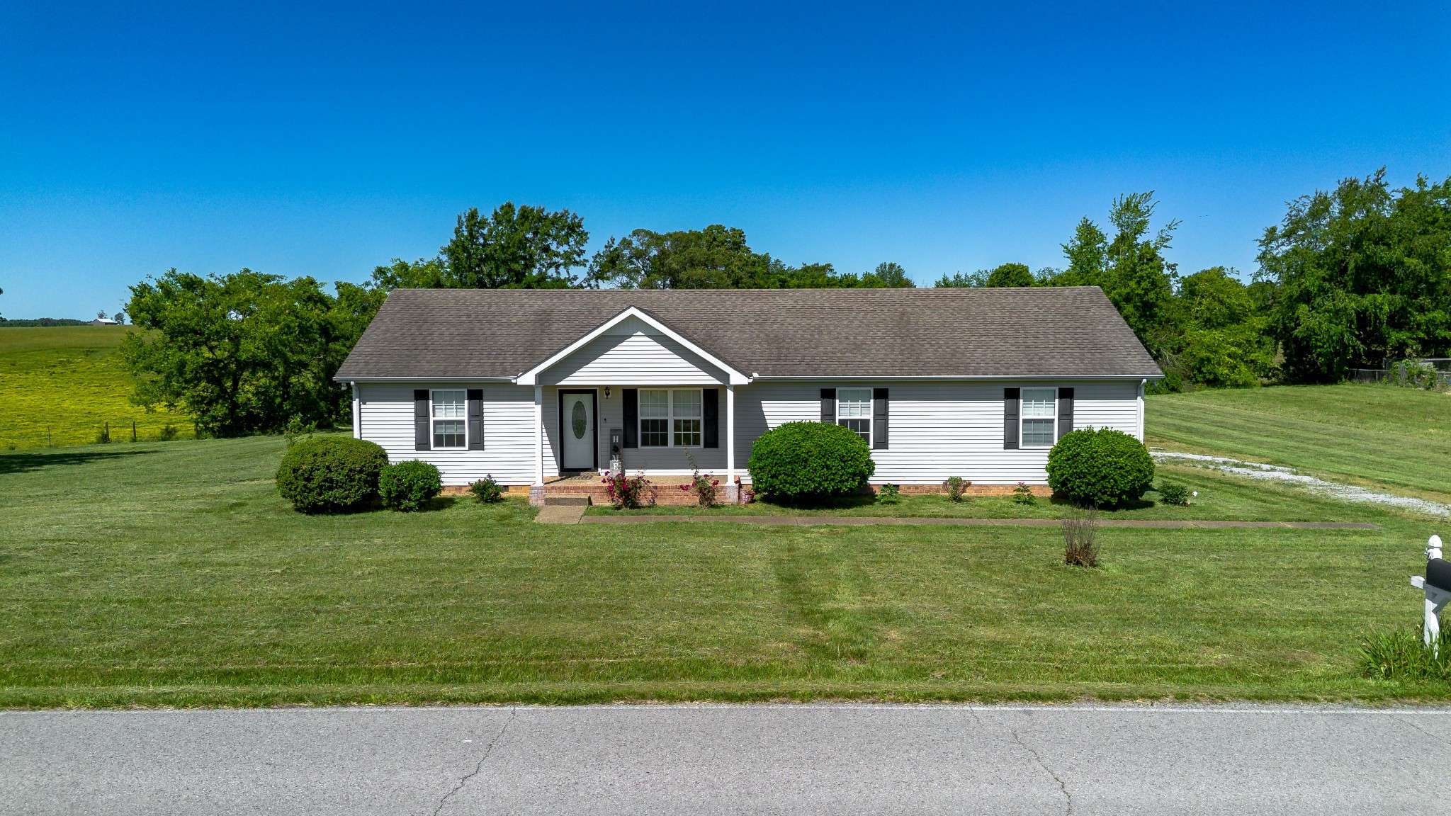 491 White Rd, Portland, TN 37148