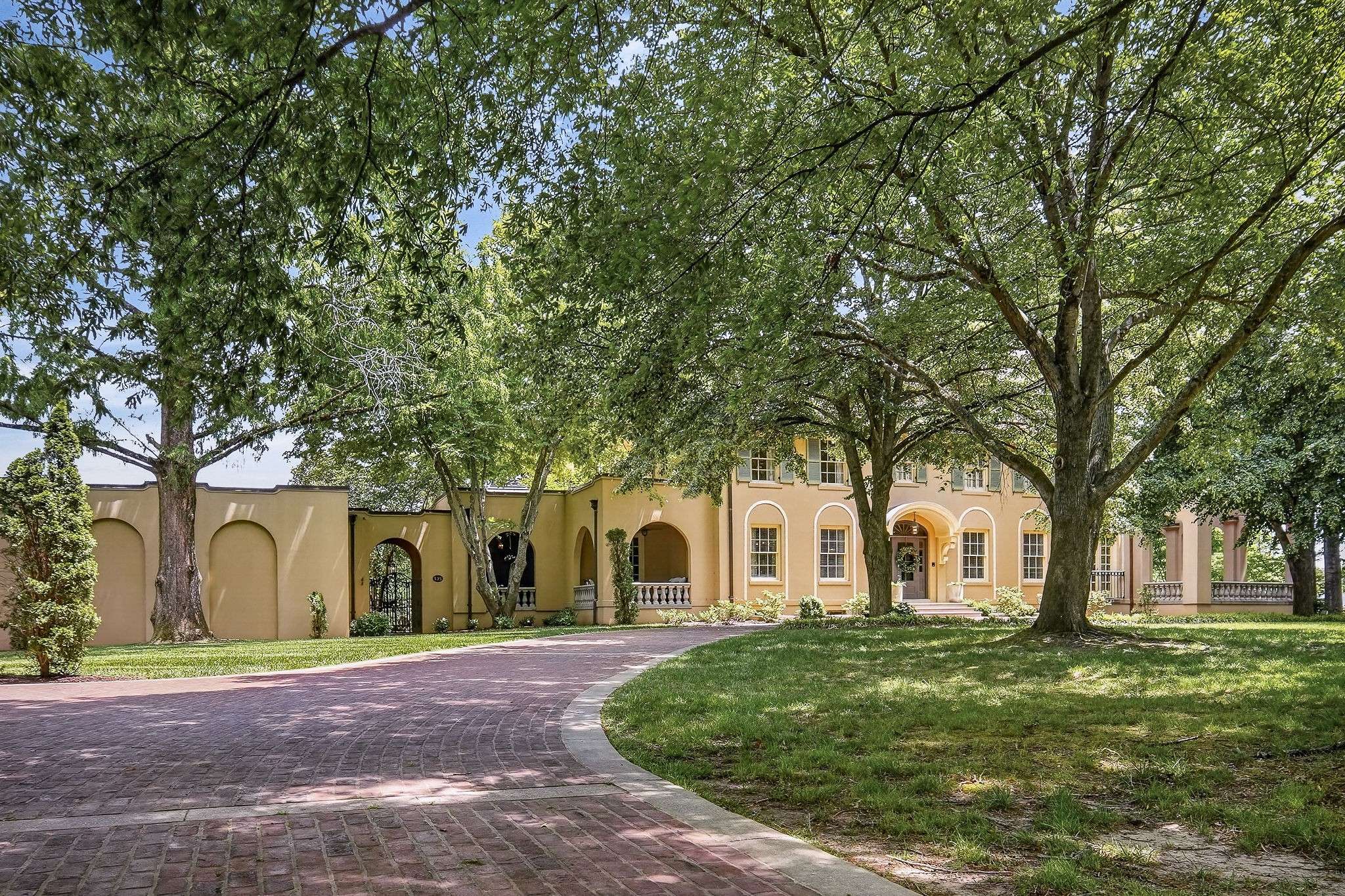 335 N Dixie Ave, Cookeville, TN 38501