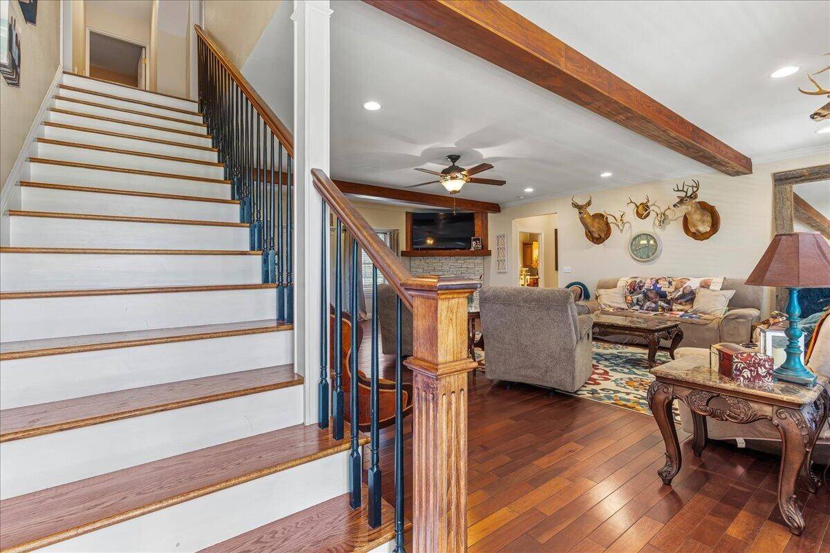 124 County Road 619, Etowah, TN 37331