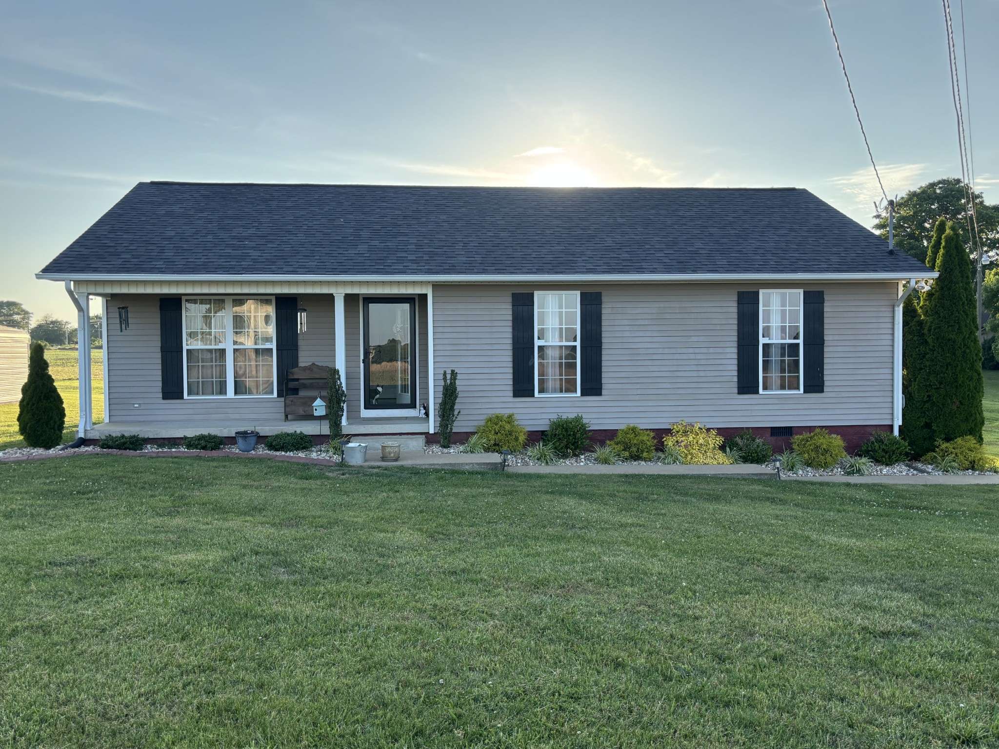 479 Wesley Chapel Rd, Lawrenceburg, TN 38464