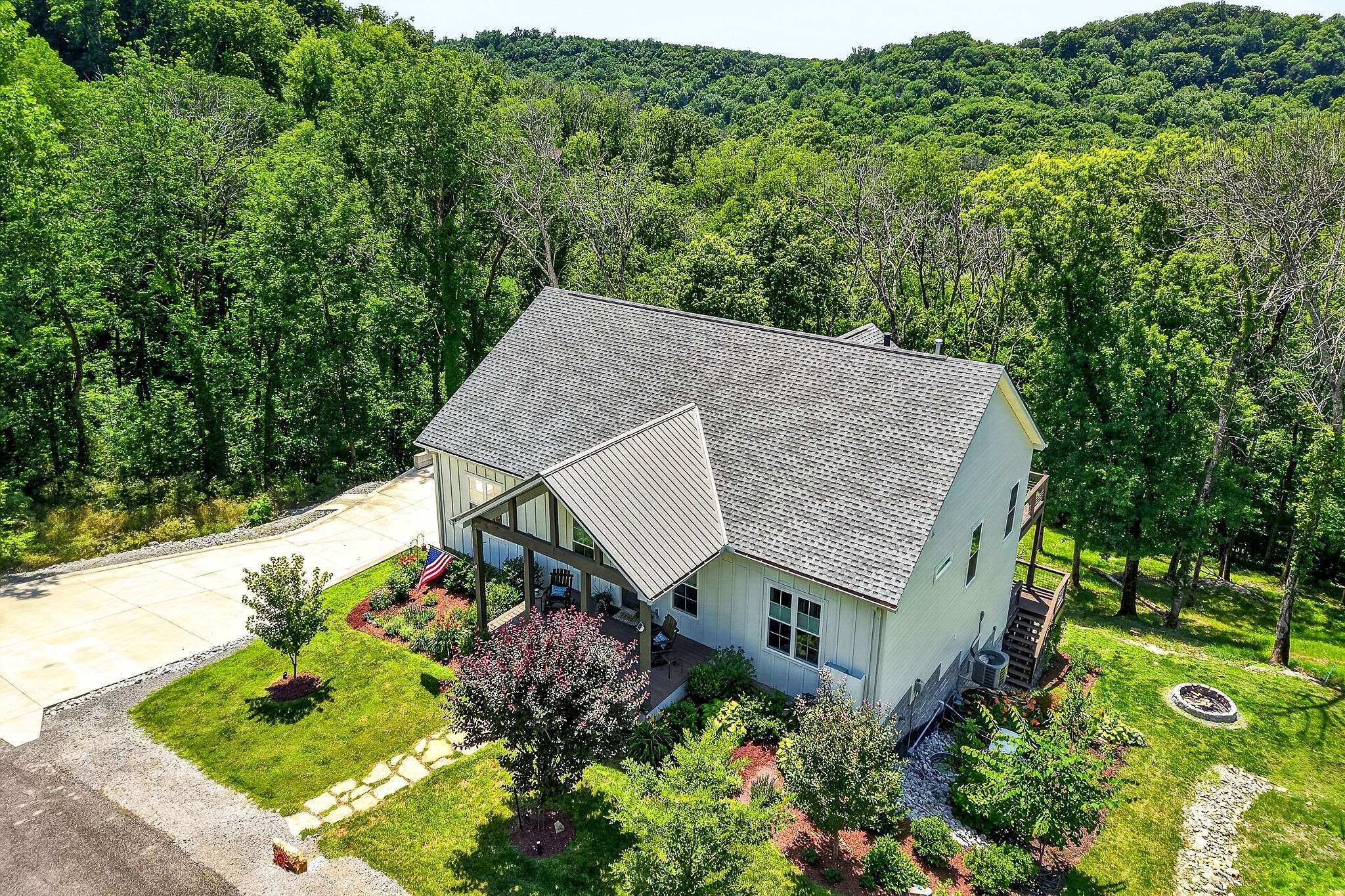 193 Wilson Cir, Smithville, TN 37166