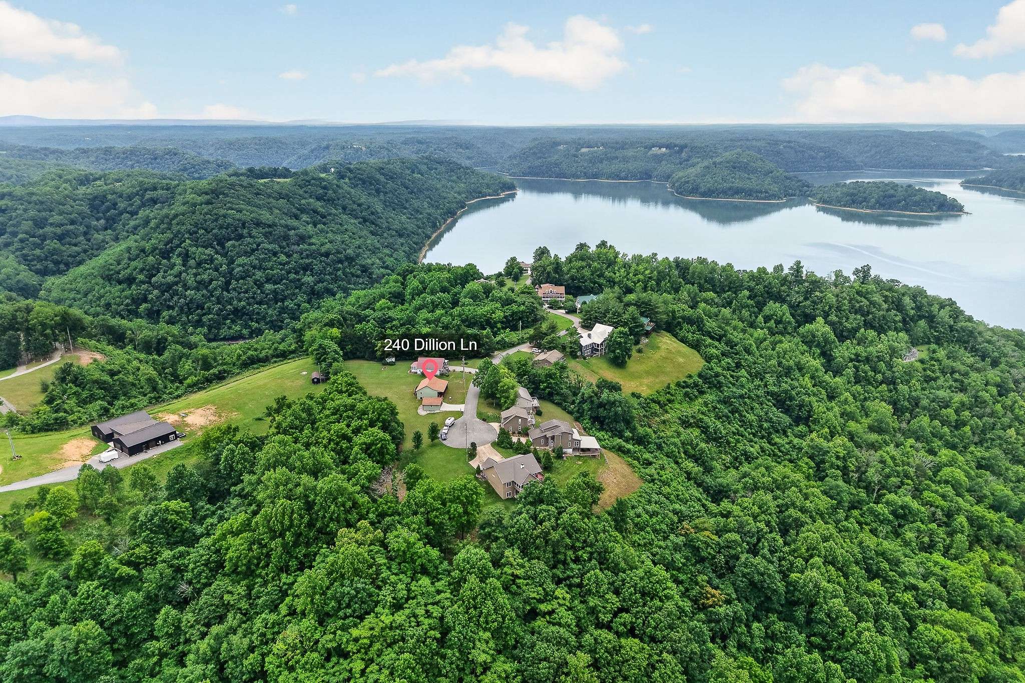 240 Dillon Ln, Baxter, TN 38544