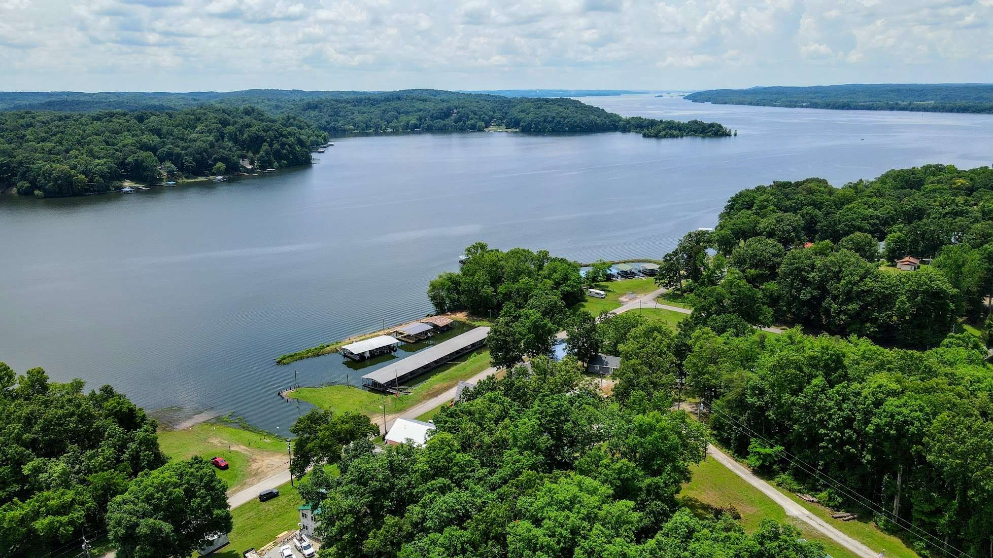 33 Creek View Ln, Waverly, TN 37185