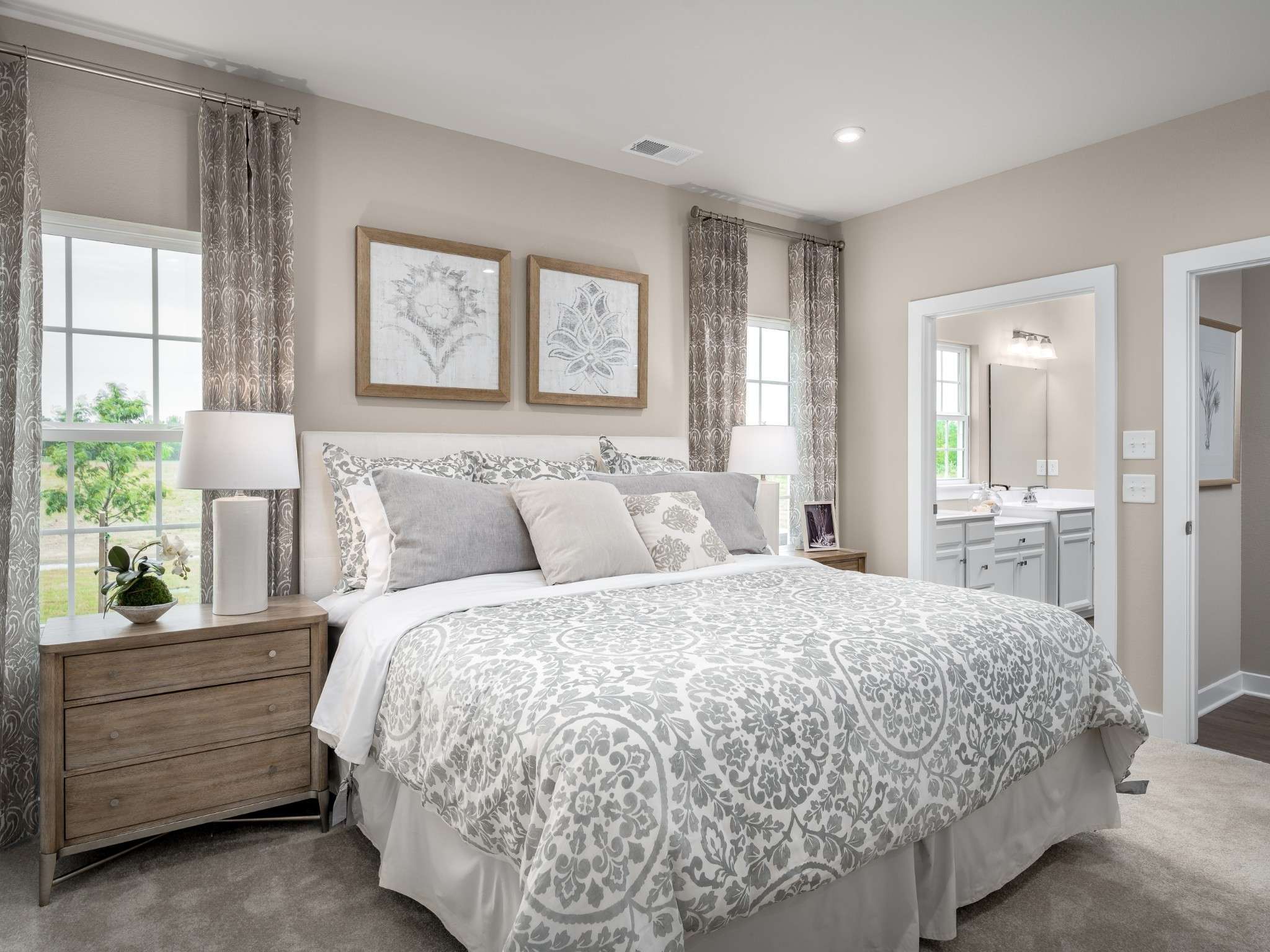 5043 Kensington Way, Pleasant View, TN 37146