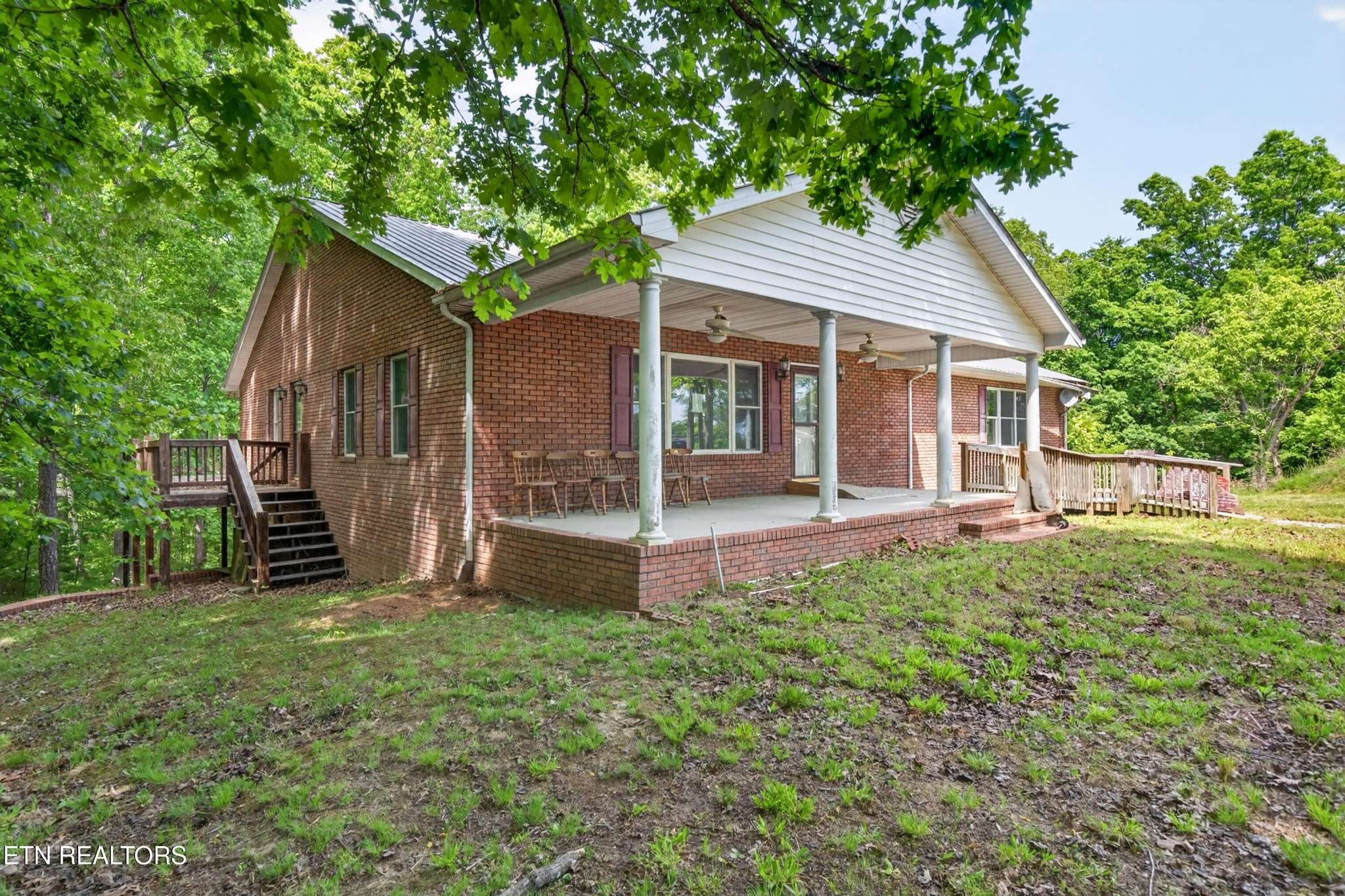 1161 Charlie Doss Rd, Jamestown, TN 38556