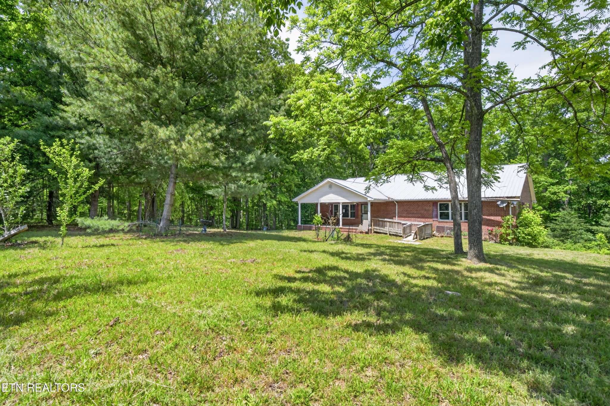 1161 Charlie Doss Rd, Jamestown, TN 38556