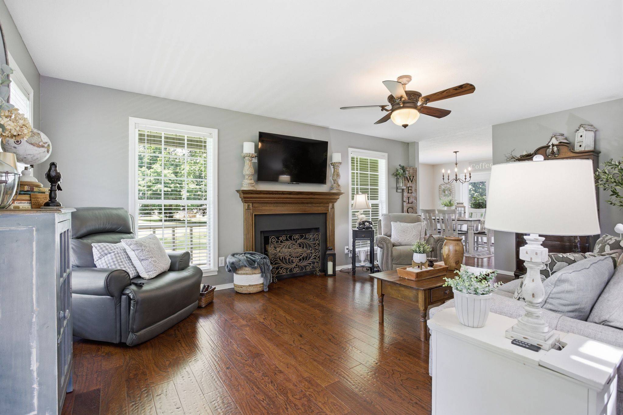 131 Pin Oaks Ln, Hohenwald, TN 38462