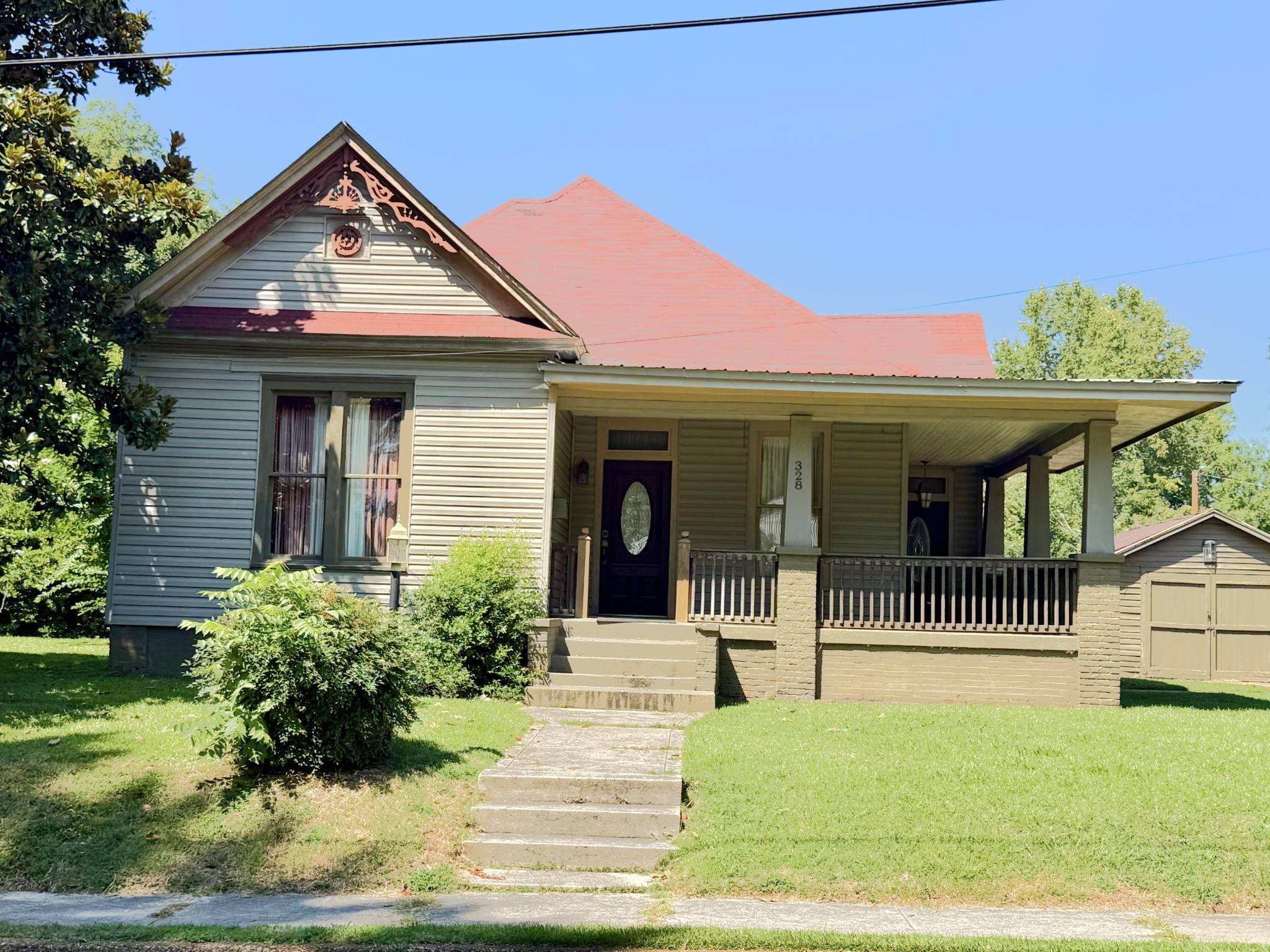 328 Head St, Paris, TN 38242