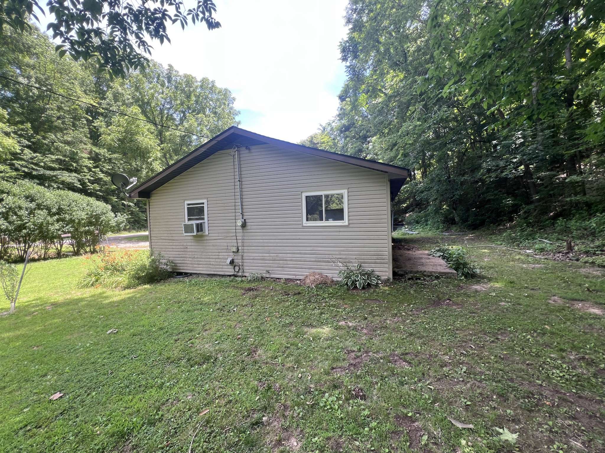 455 Beasley Hollow Rd, Linden, TN 37096