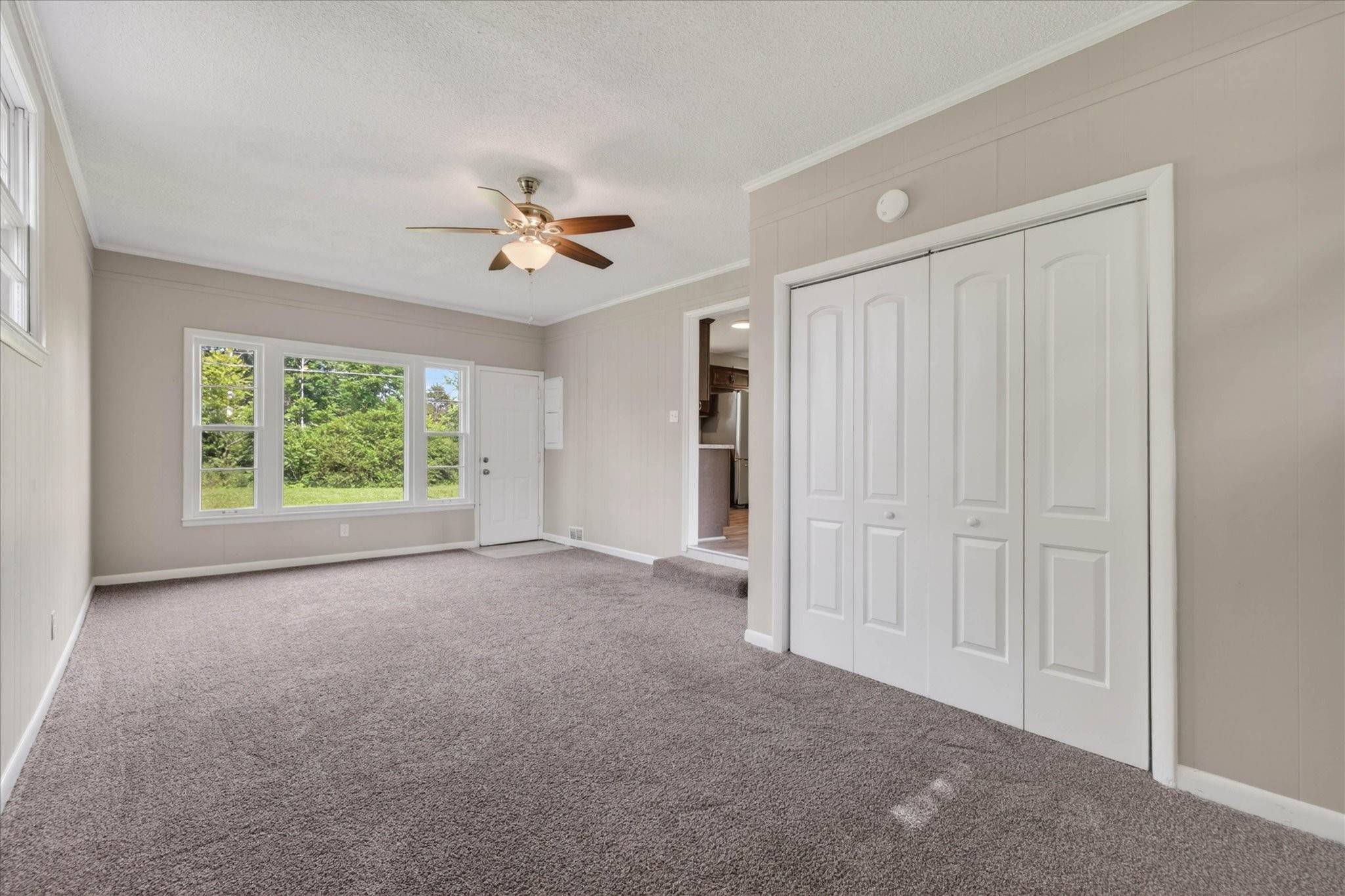 422 Burch Rd, Clarksville, TN 37042