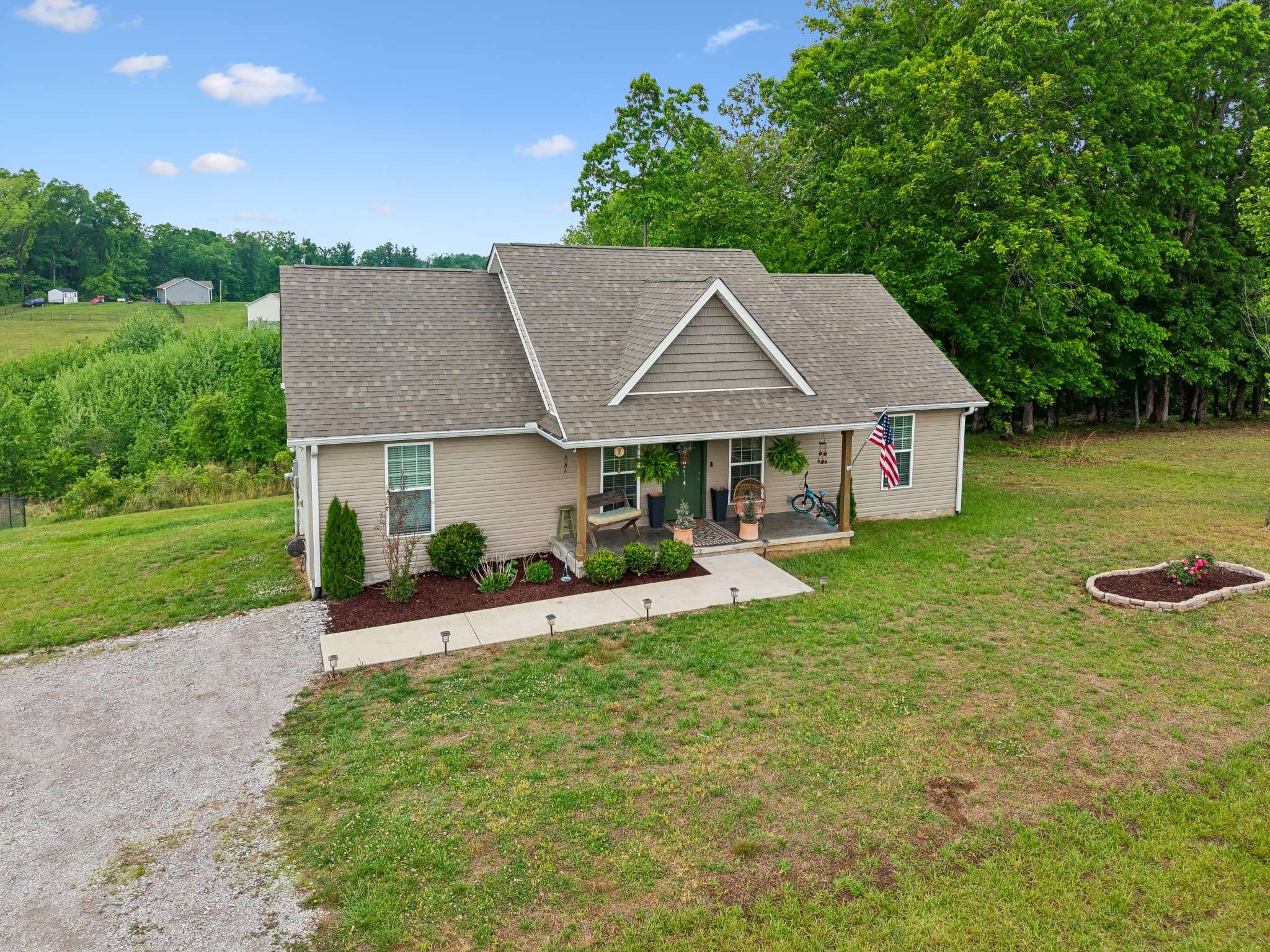 206 Poling Dr, Pulaski, TN 38478