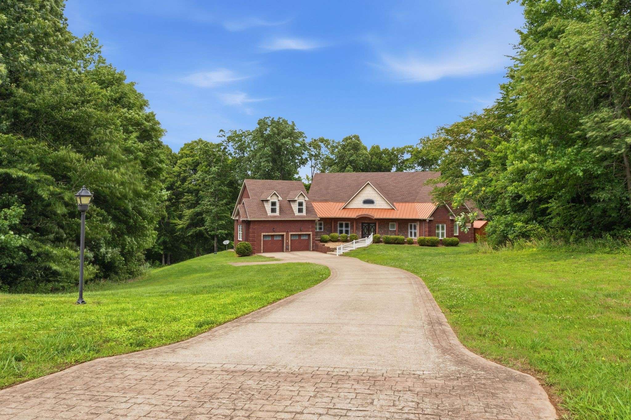 2214 Trieste Trl, Adams, TN 37010
