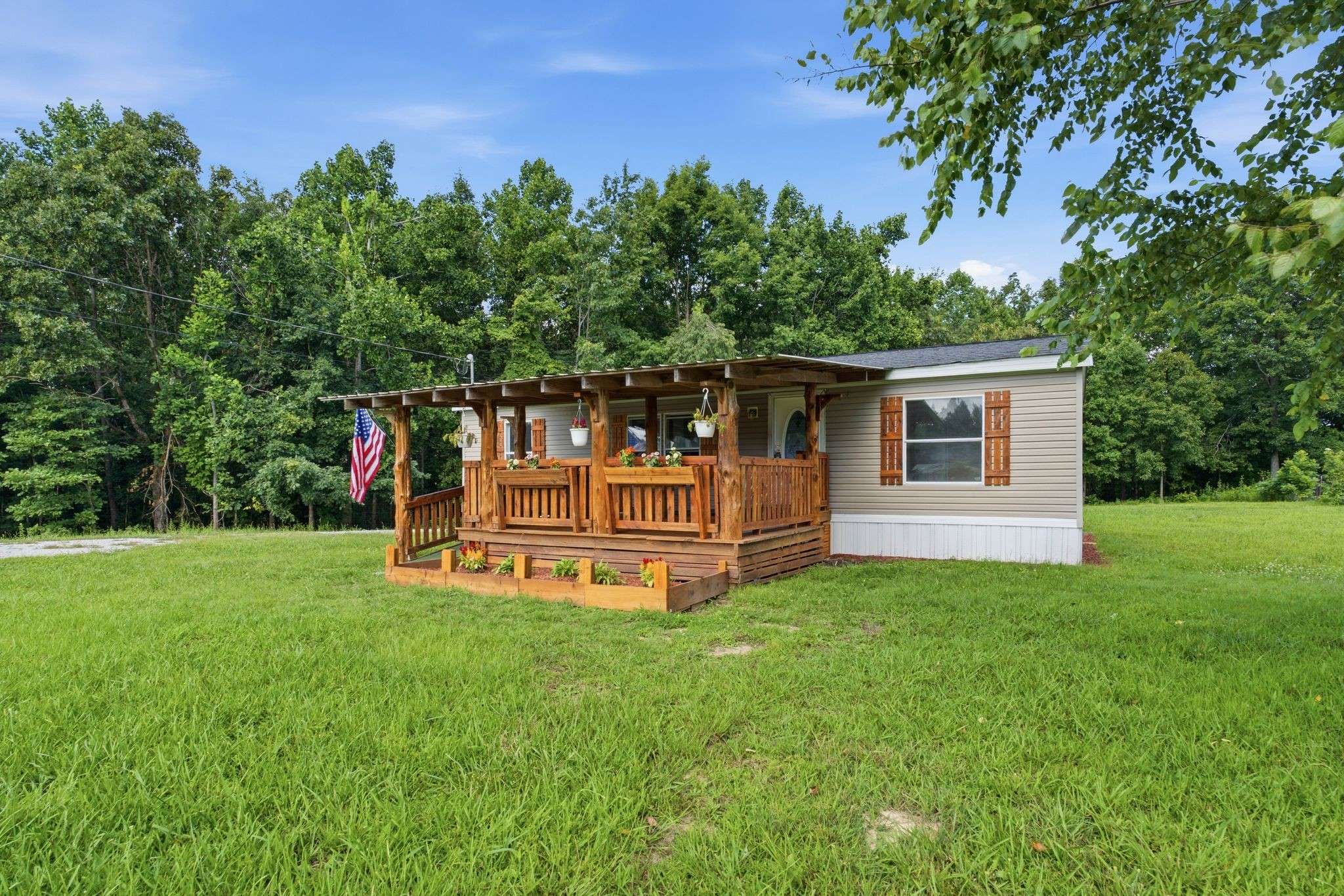 111 Jana Lane, Hohenwald, TN 38462