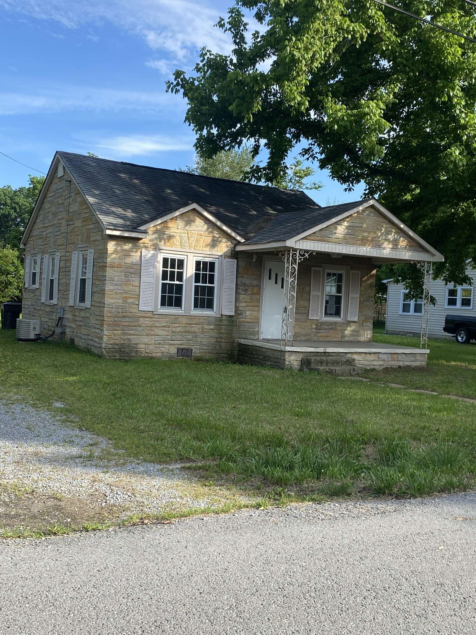 504 General St #E, Tullahoma, TN 37388