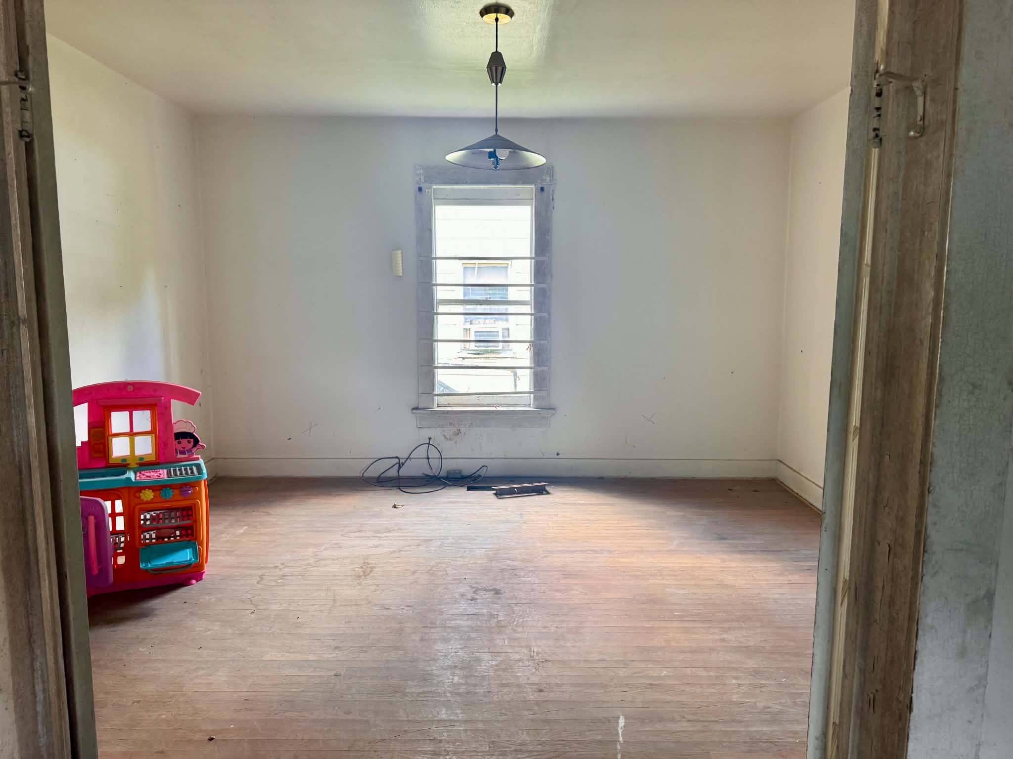 109 S Elm St, Hopkinsville, KY 42240