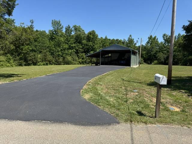 479 Horseshoe Bend Rd, Linden, TN 37096