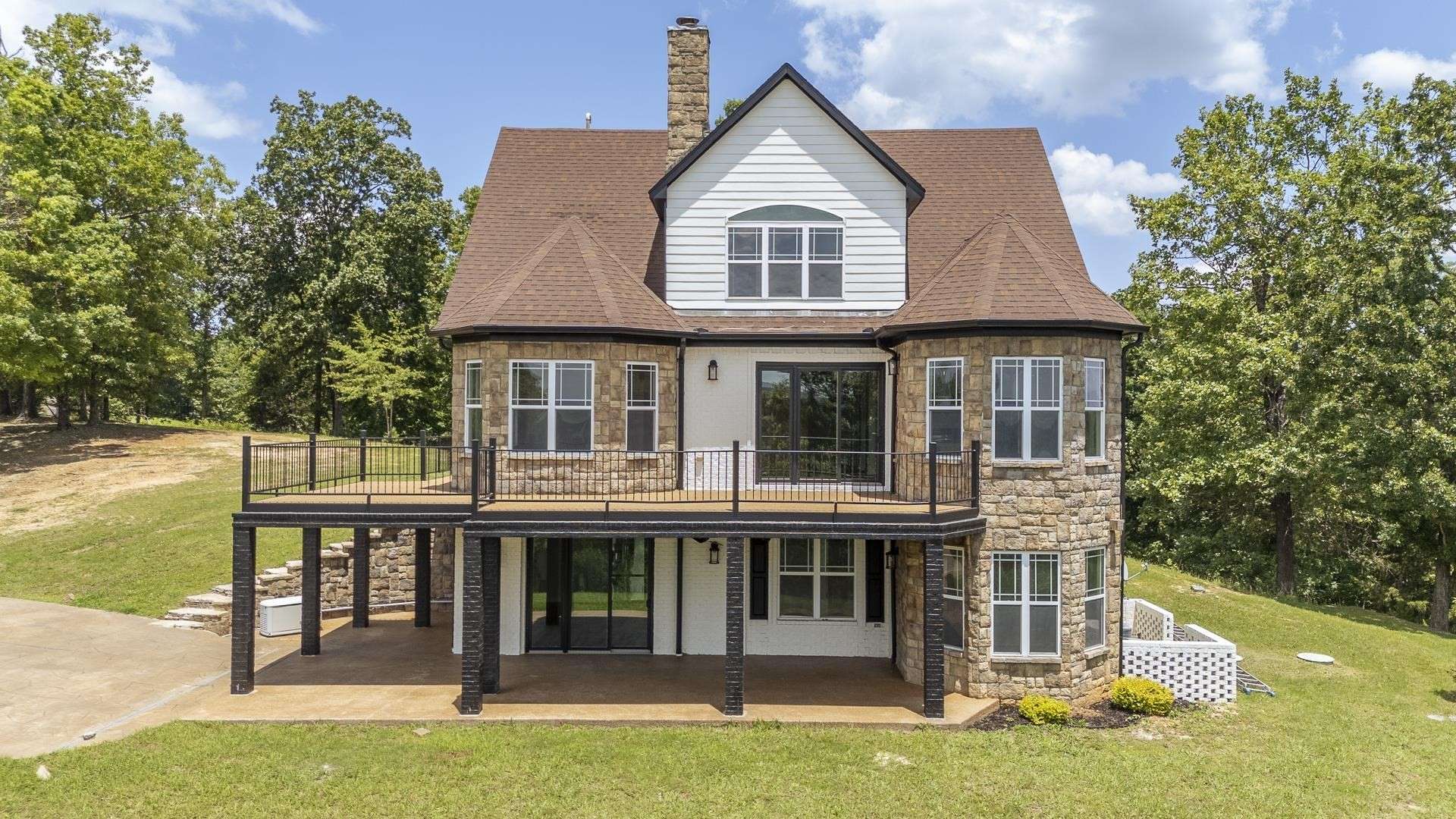 851 RIVERS EDGE DR, Bath Springs, TN 38311