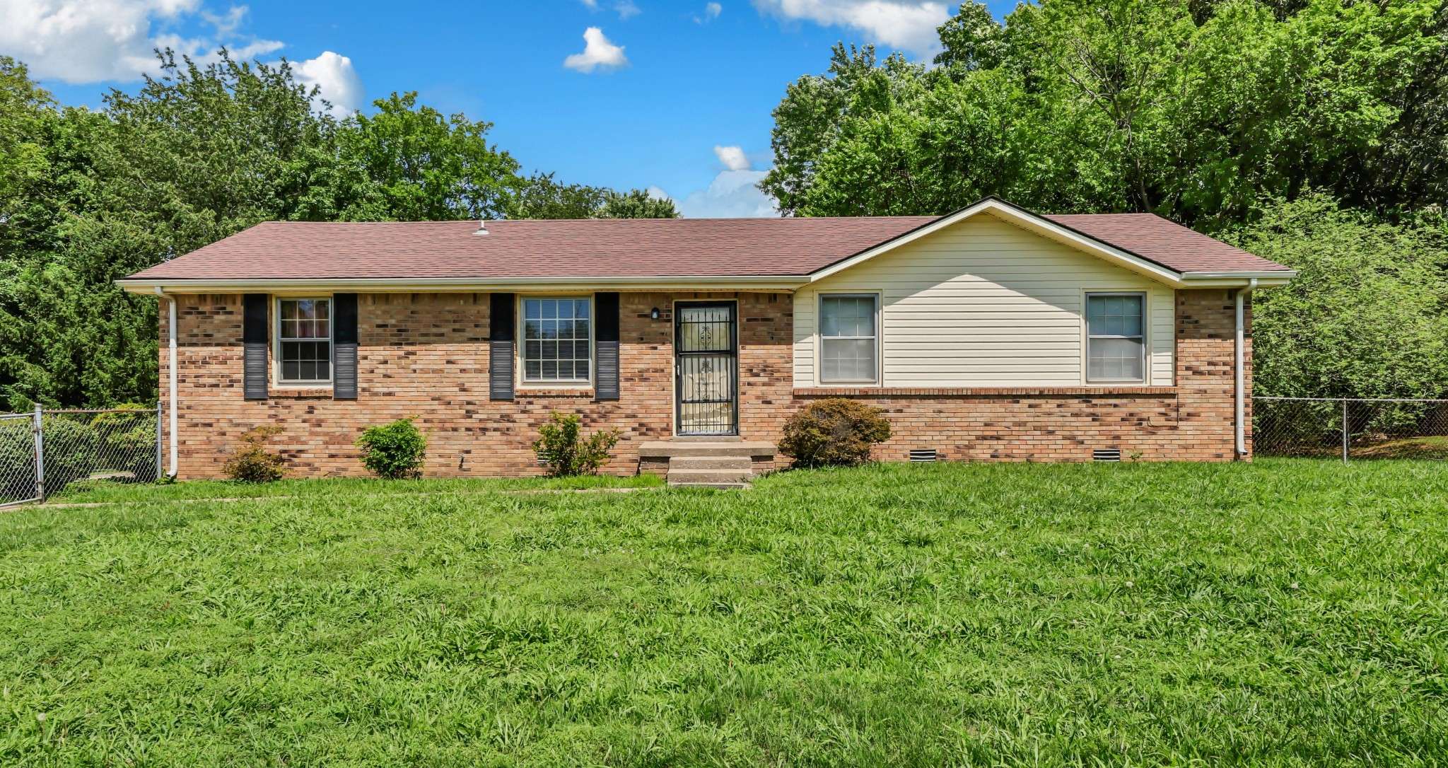 2706 Dove Ct, Clarksville, TN 37040