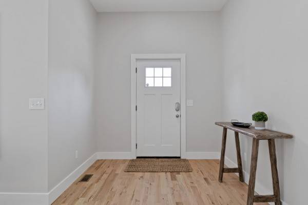 2409B 14th Ave #N, Nashville, TN 37208
