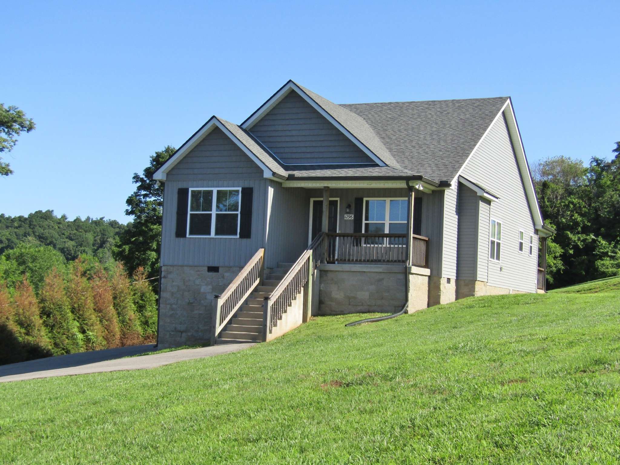 1296 Coosie Branch Rd, Cornersville, TN 37047