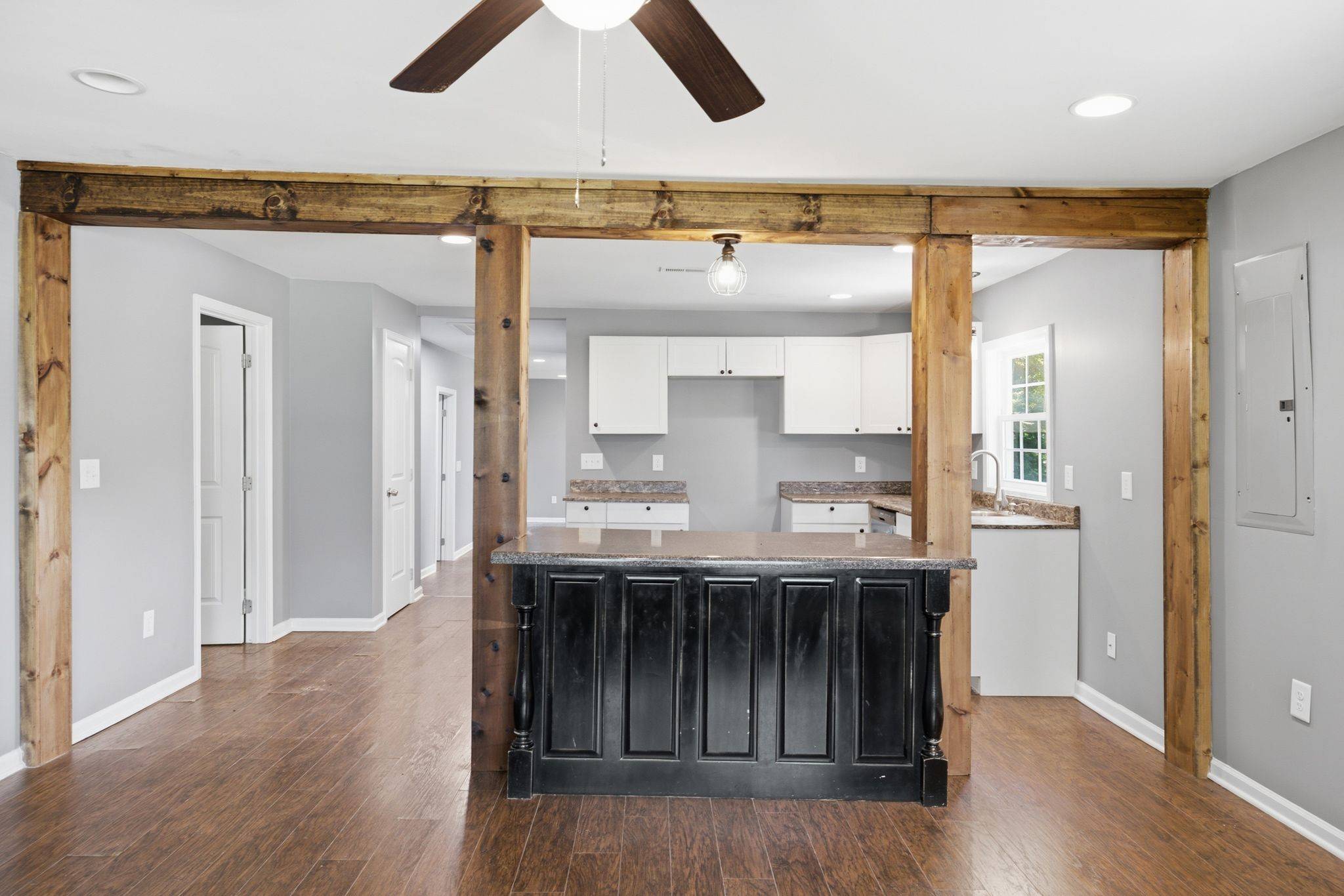 8361 Mount Joy Rd, Mount Pleasant, TN 38474