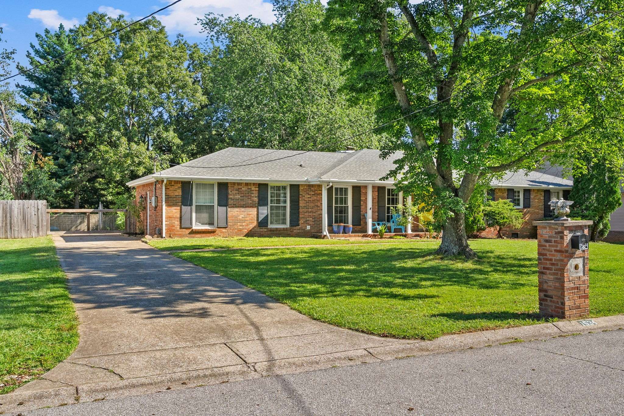 1534 Armistead Dr, Clarksville, TN 37042