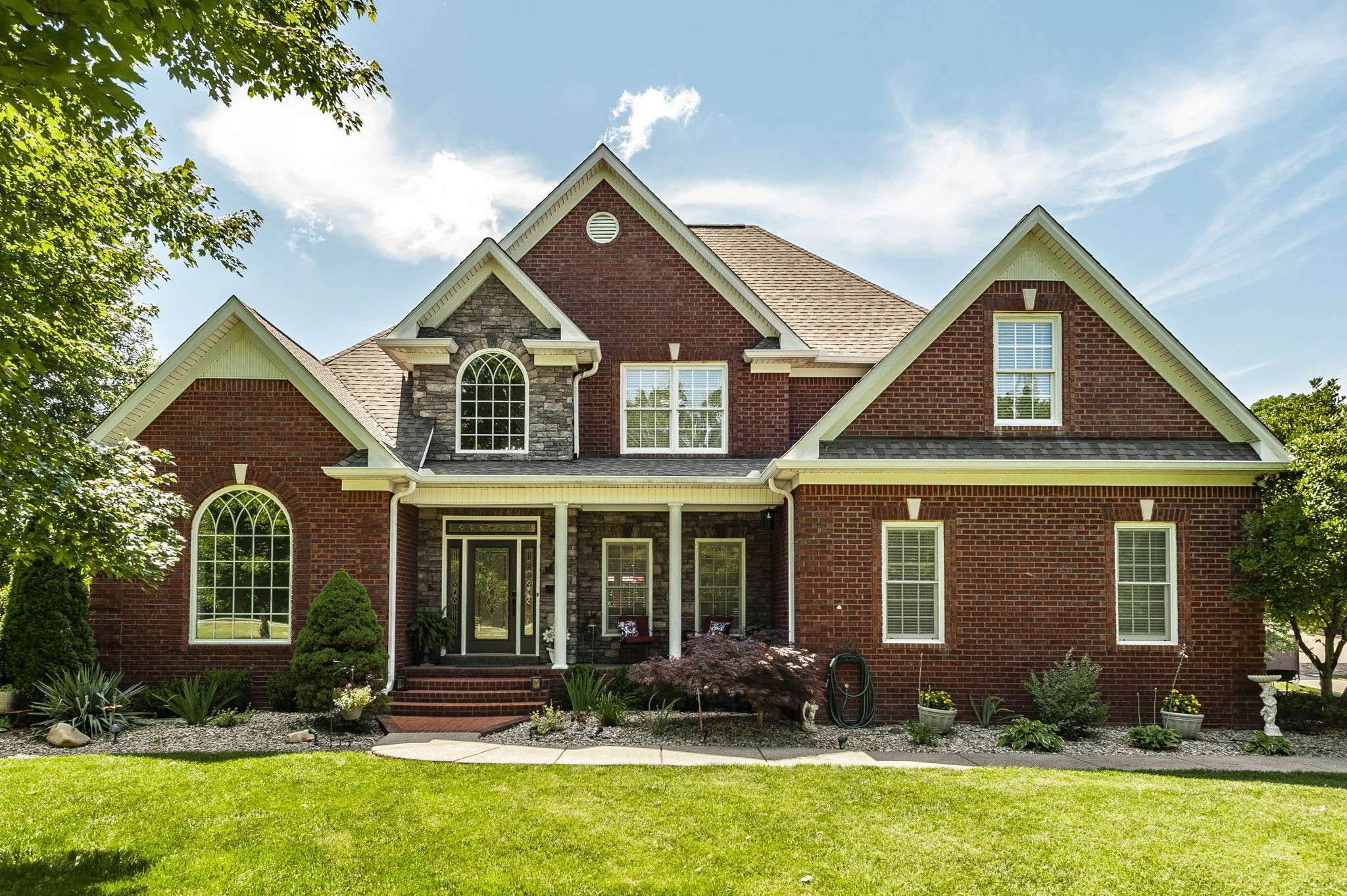 1820 Hygeia Rd, Greenbrier, TN 37073