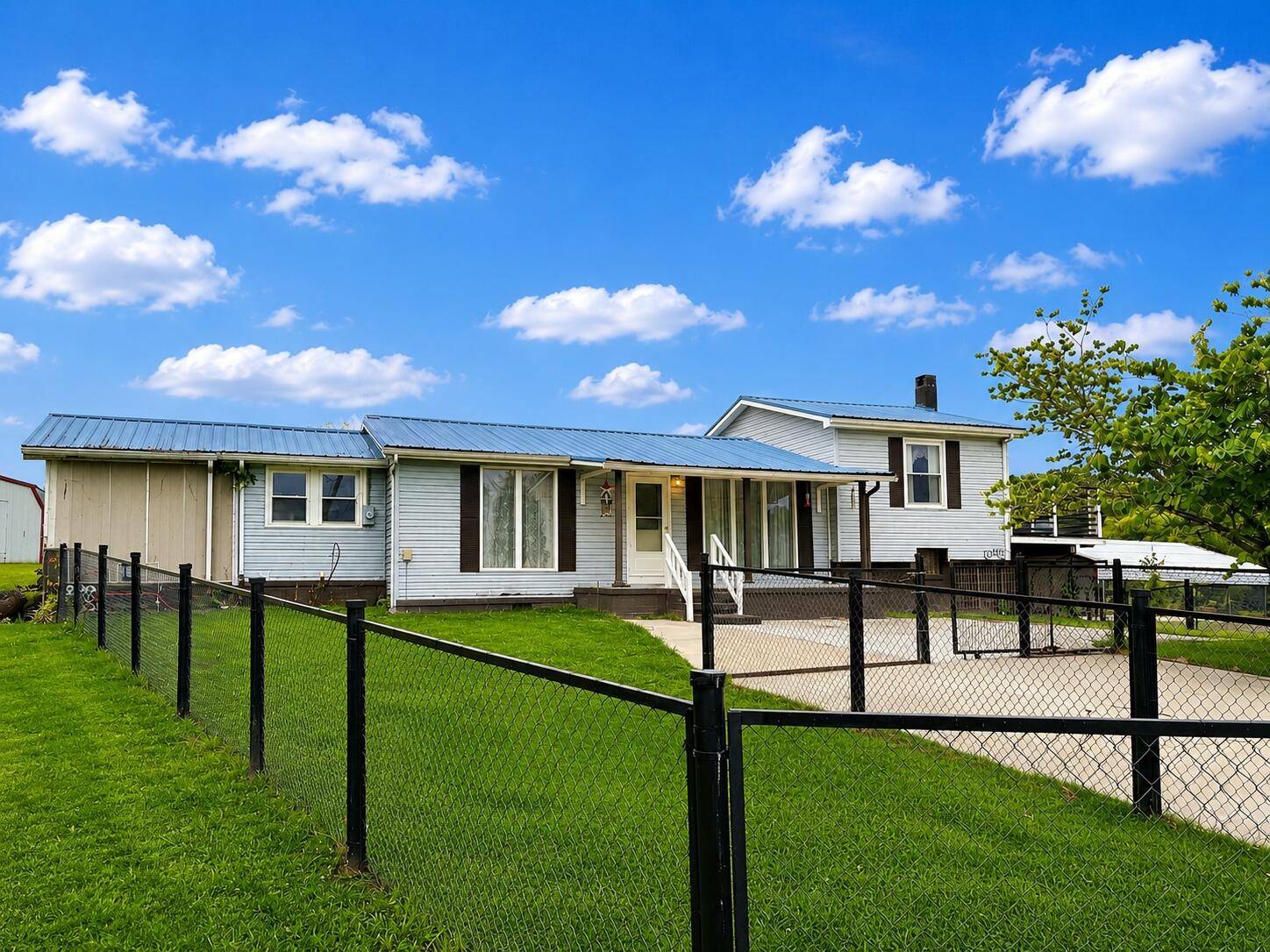 1849 Blythe Ferry Lane, Birchwood, TN 37308