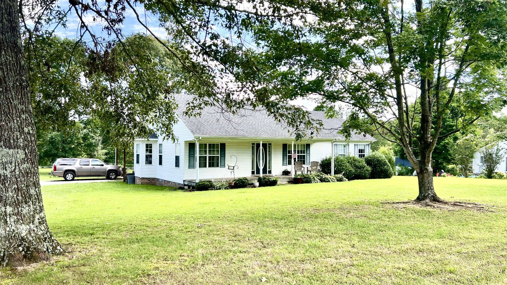 153 Commodore Cir, Summertown, TN 38483