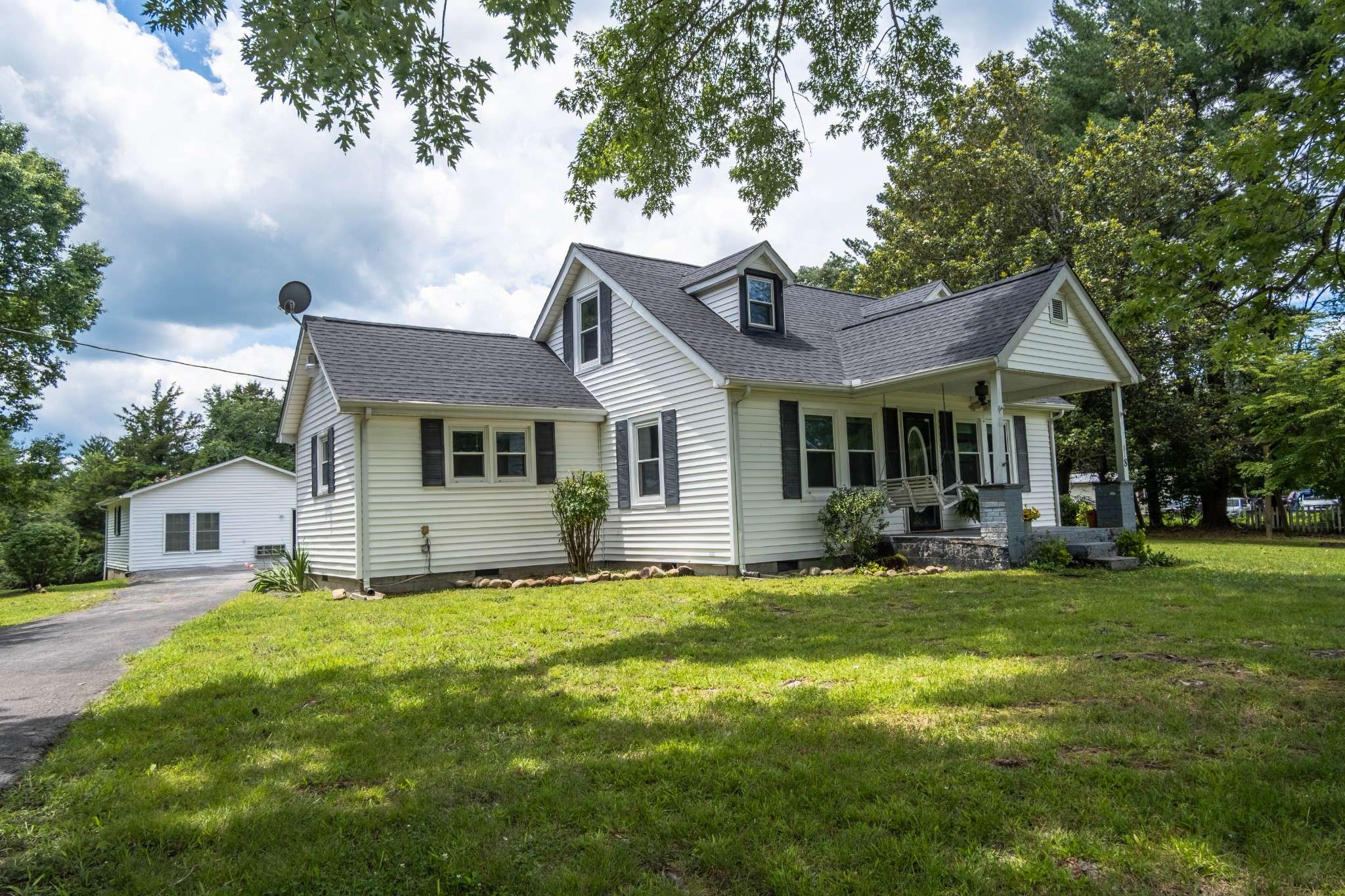 118 Bone Cave Rd, Rock Island, TN 38581