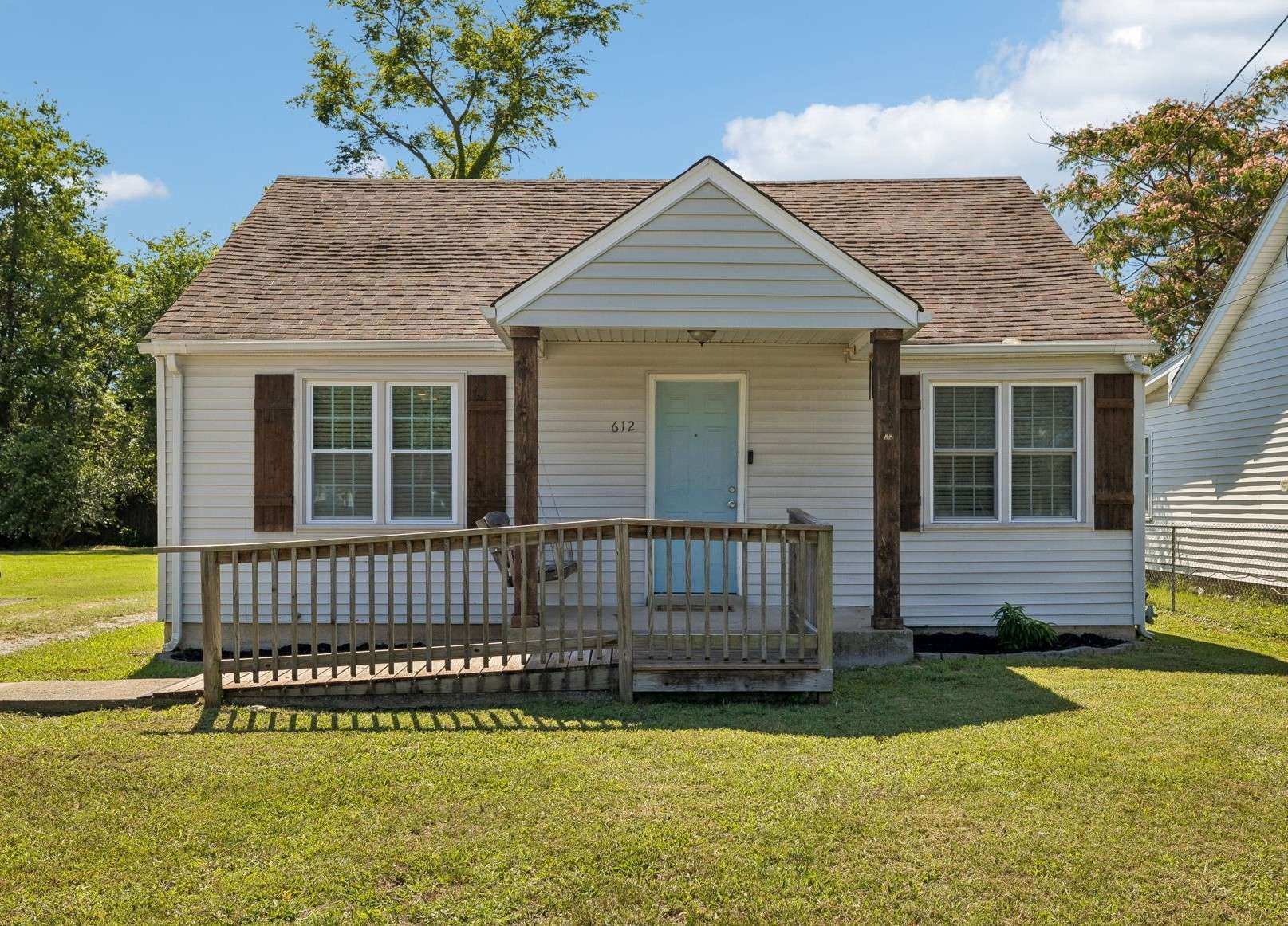 612 Fairview Ave, Lebanon, TN 37087