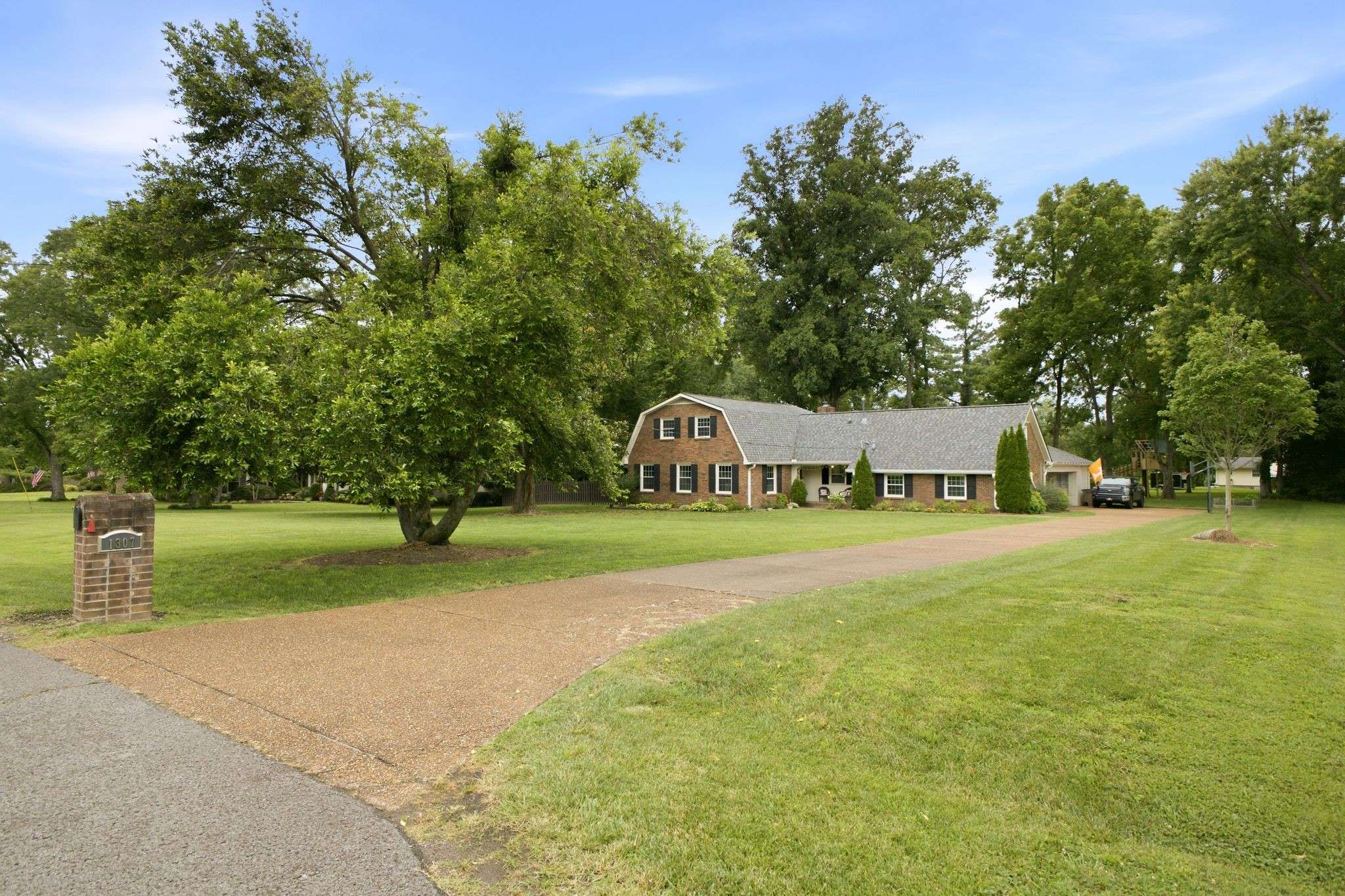 1307 Haber Dr, Brentwood, TN 37027