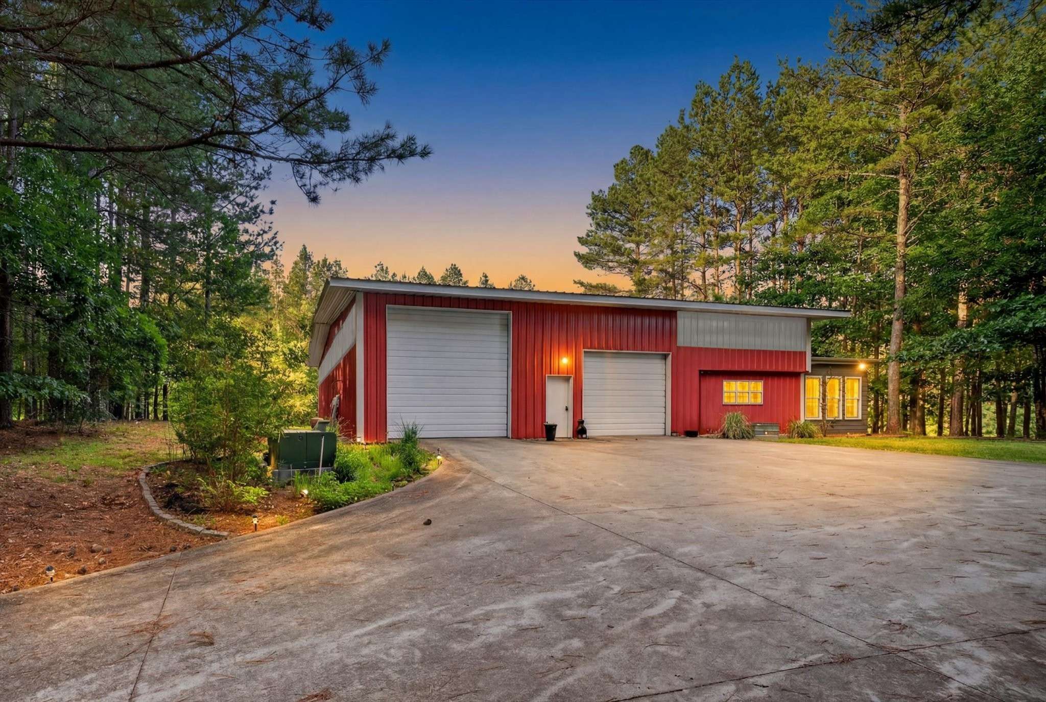 635 Seven Mile Ridge Rd, Indian Mound, TN 37079