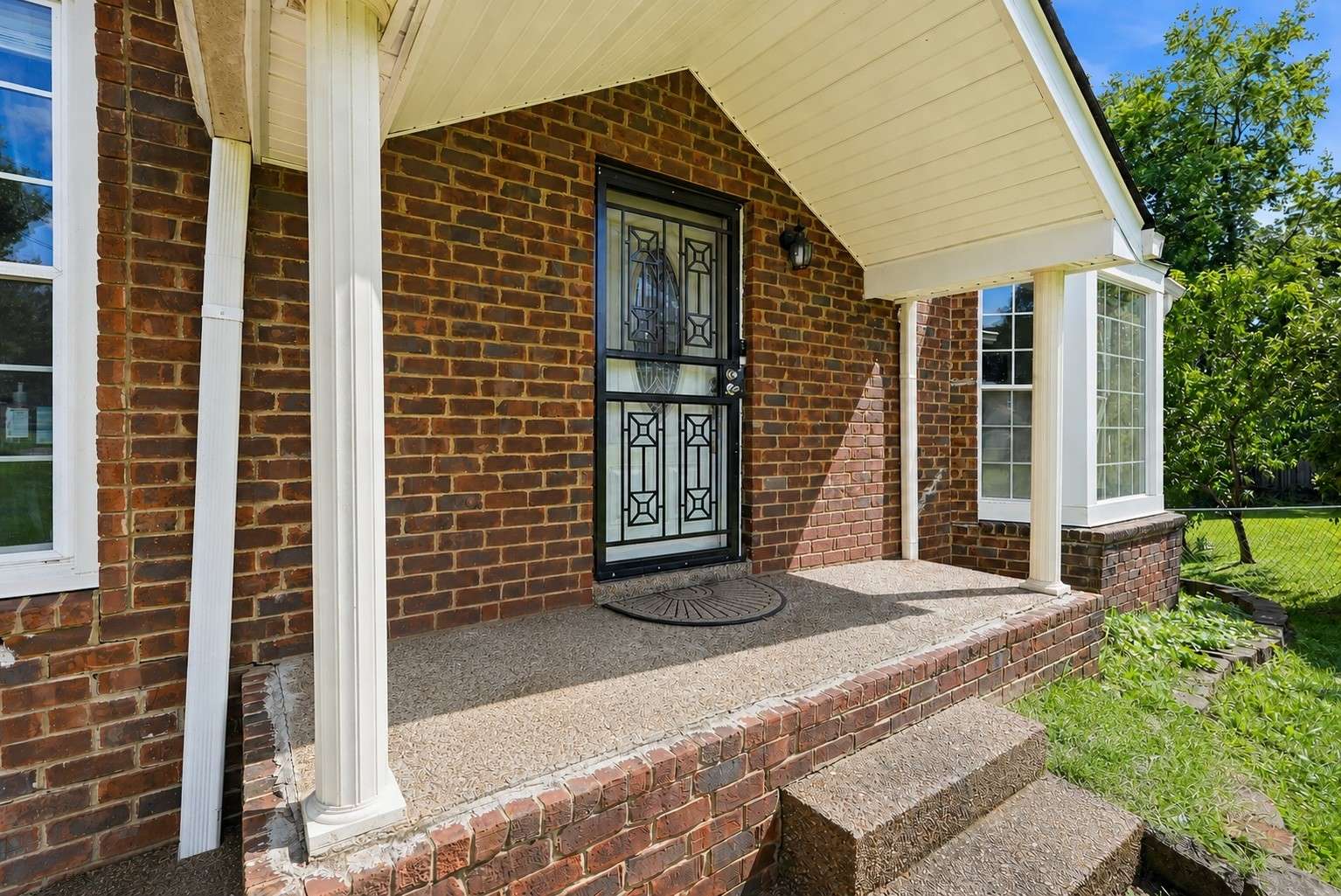 4824 Blue Springs Dr, Nashville, TN 37211