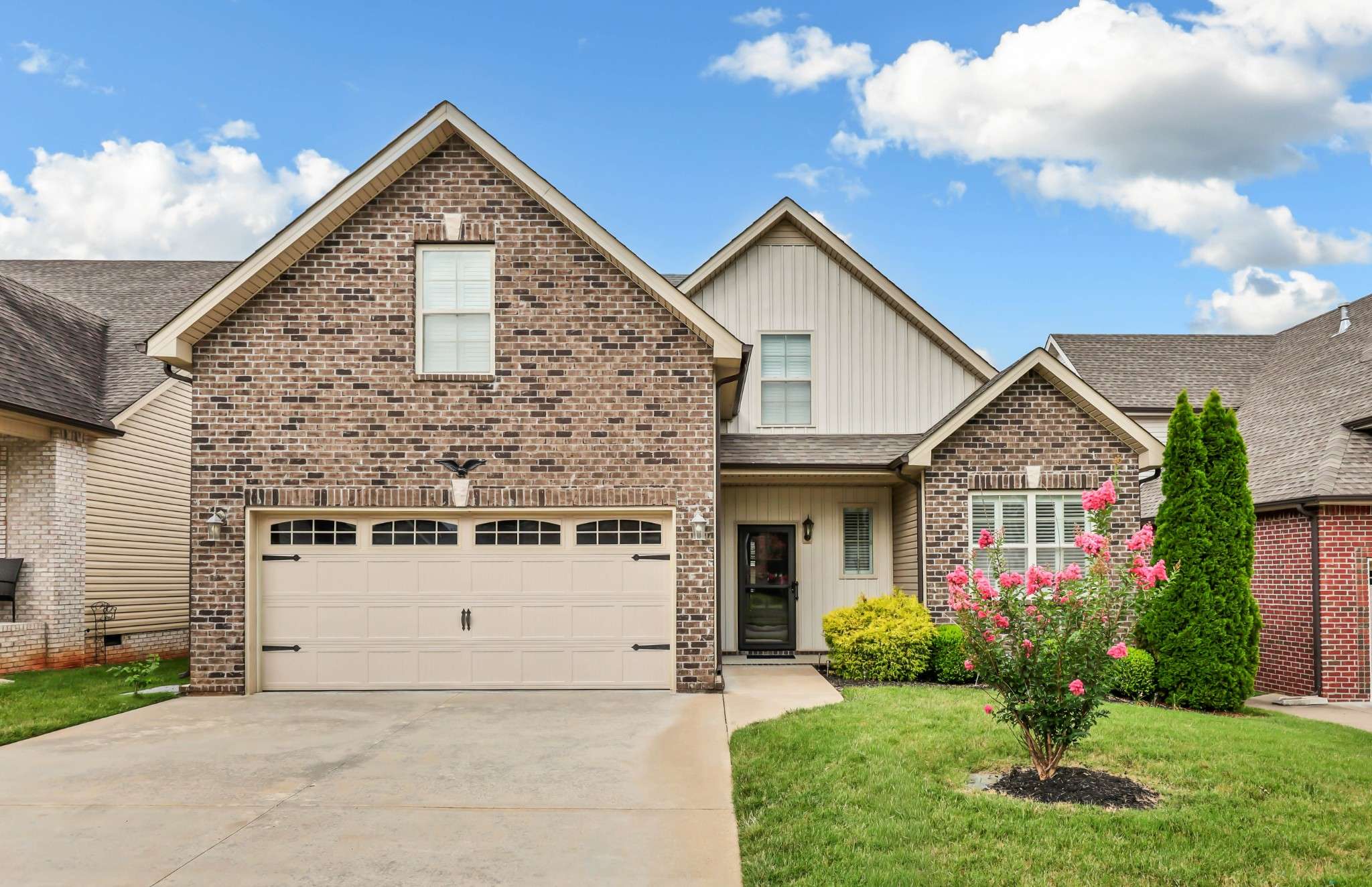 330 Turnberry Cir, Clarksville, TN 37043