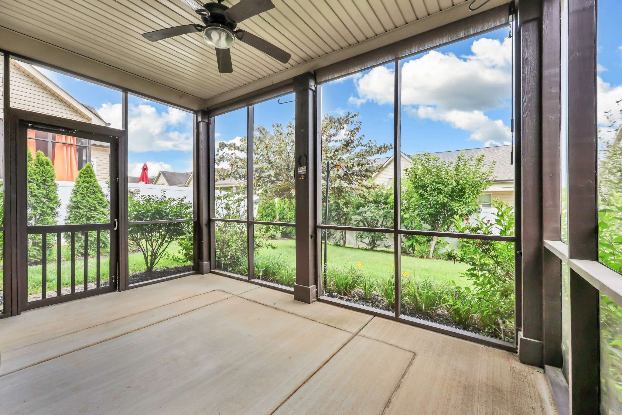 330 Turnberry Cir, Clarksville, TN 37043