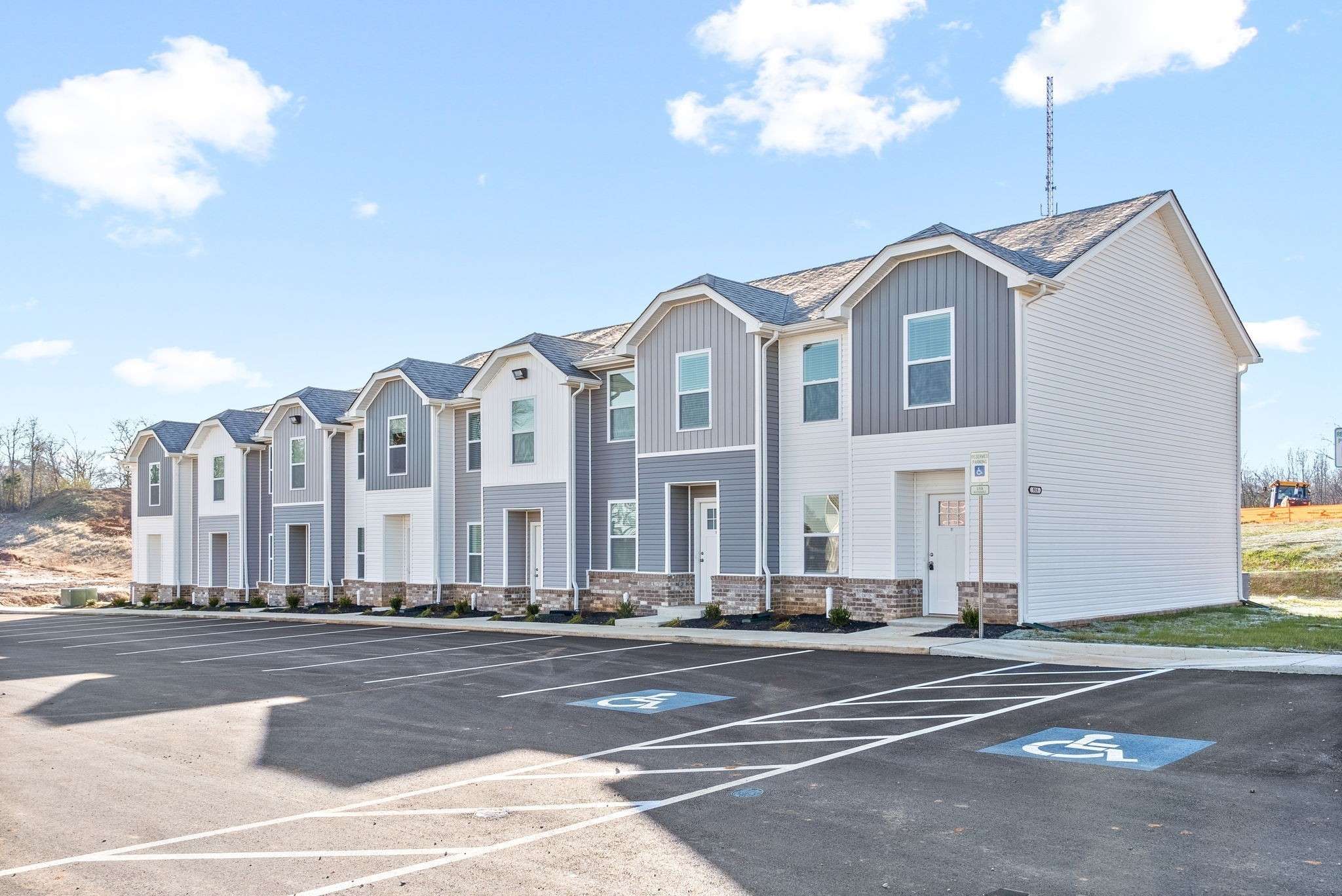 919 Martin St #E6, Clarksville, TN 37040
