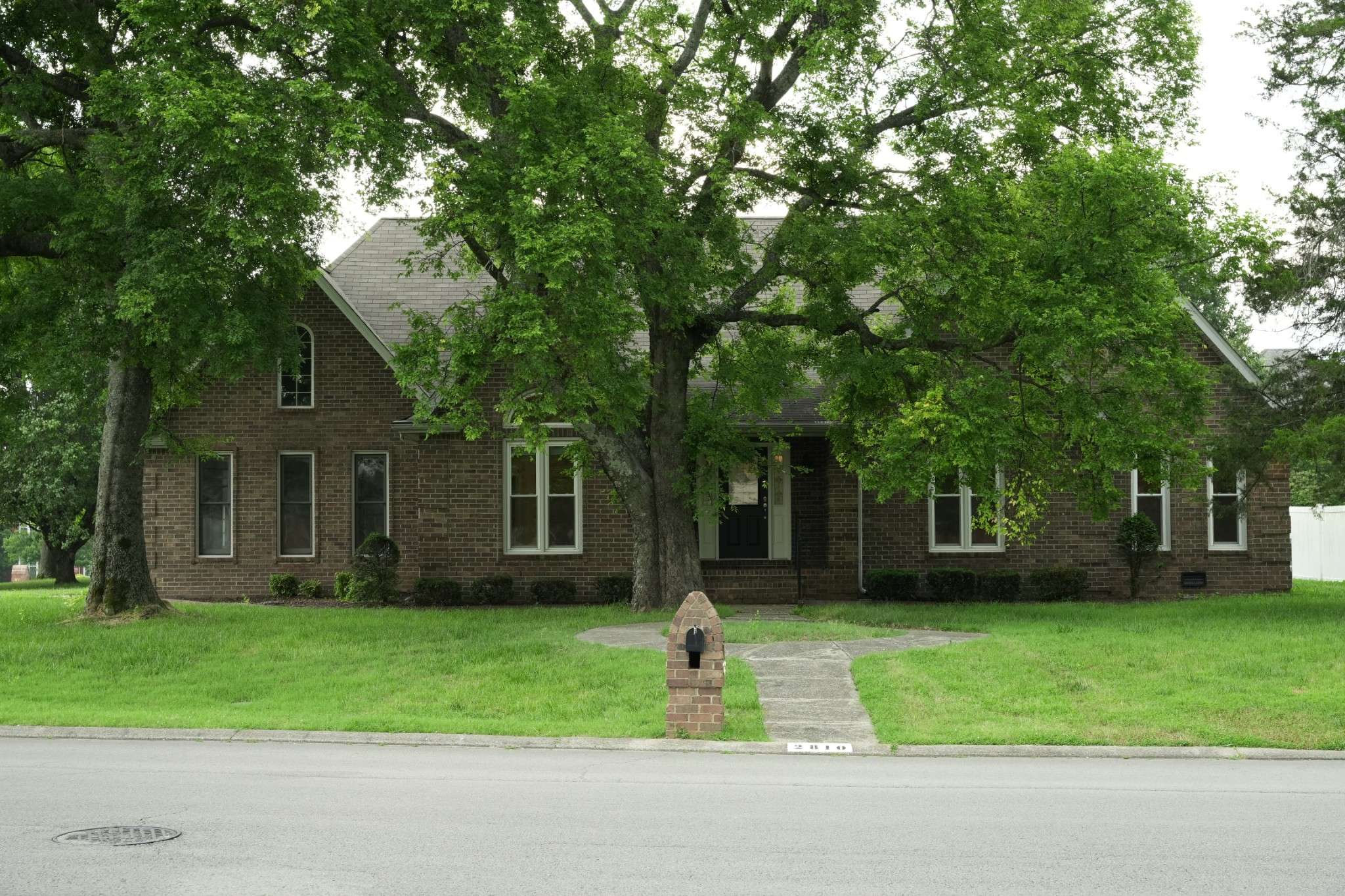 2810 Regenwood Dr, Murfreesboro, TN 37129