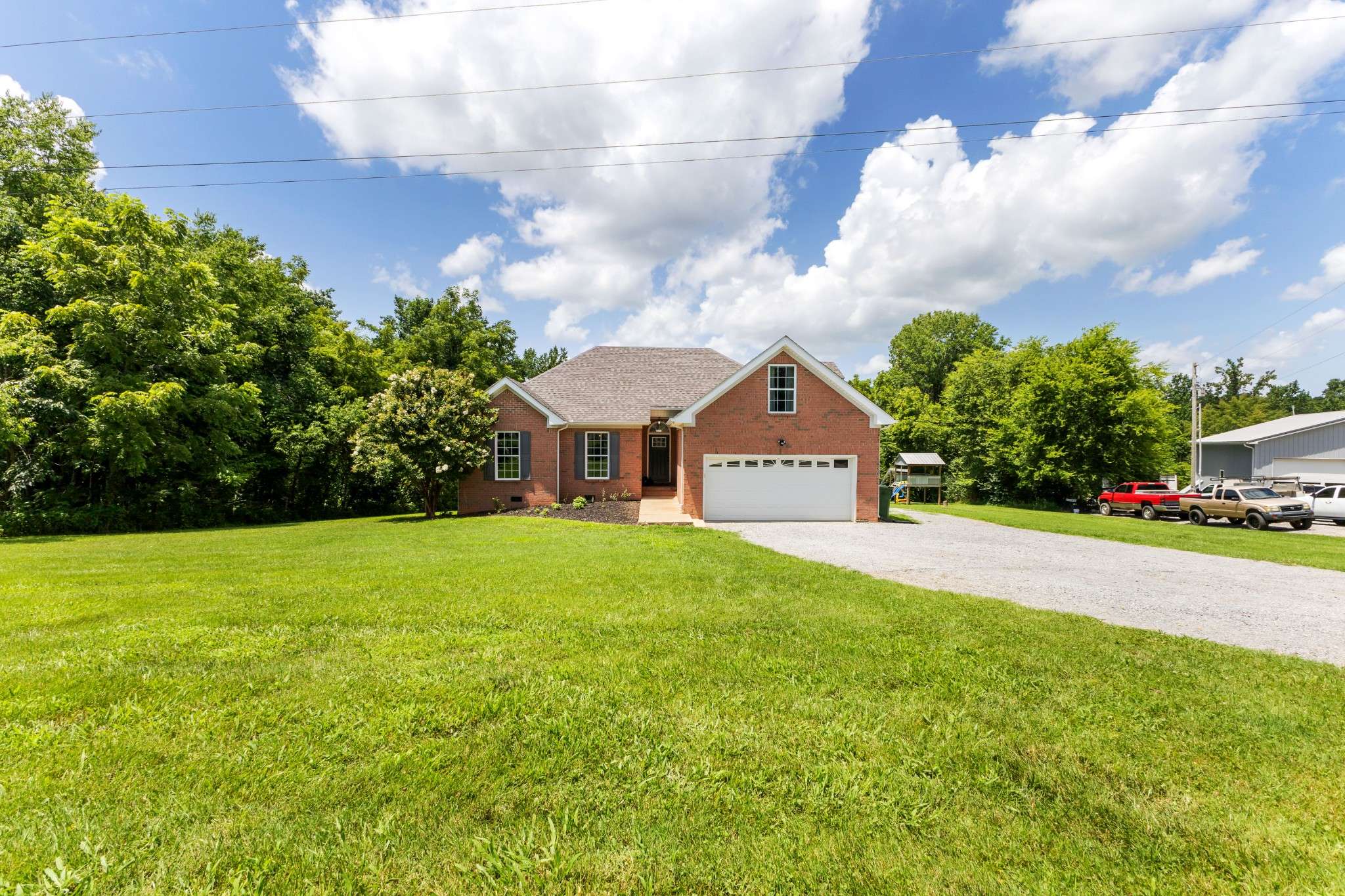 9389 Hi Lo Rd, Bon Aqua, TN 37025