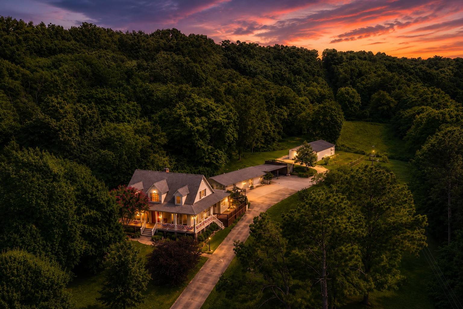 1204 Bobs Ln, Mount Pleasant, TN 38474