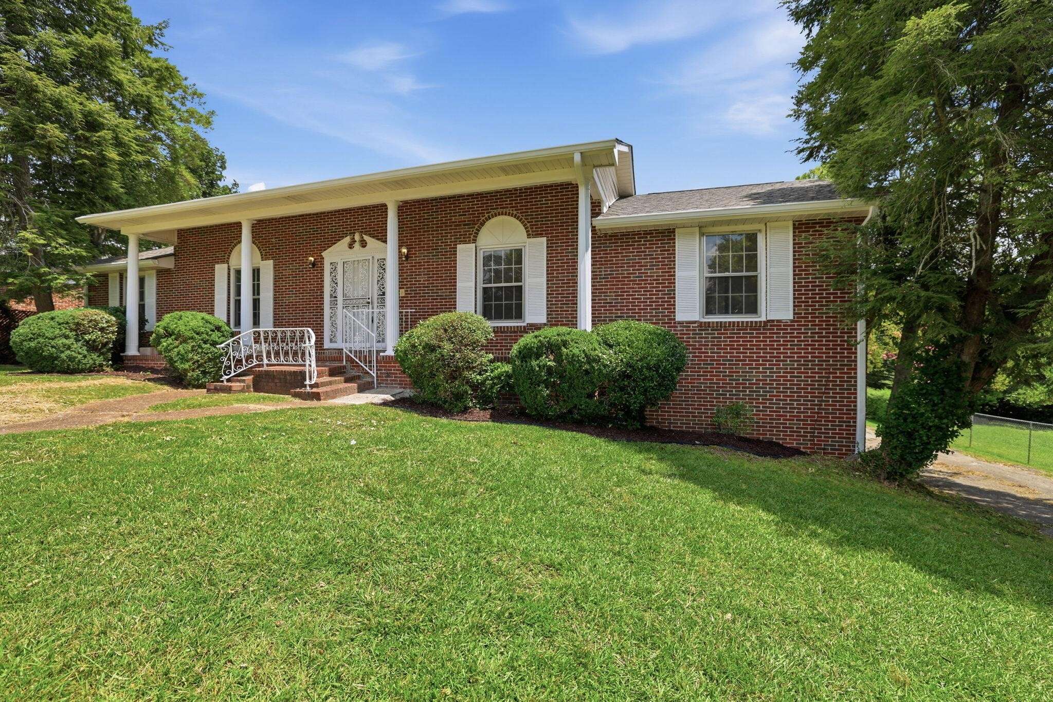 3833 Pin Oak Terrace, Chattanooga, TN 37411