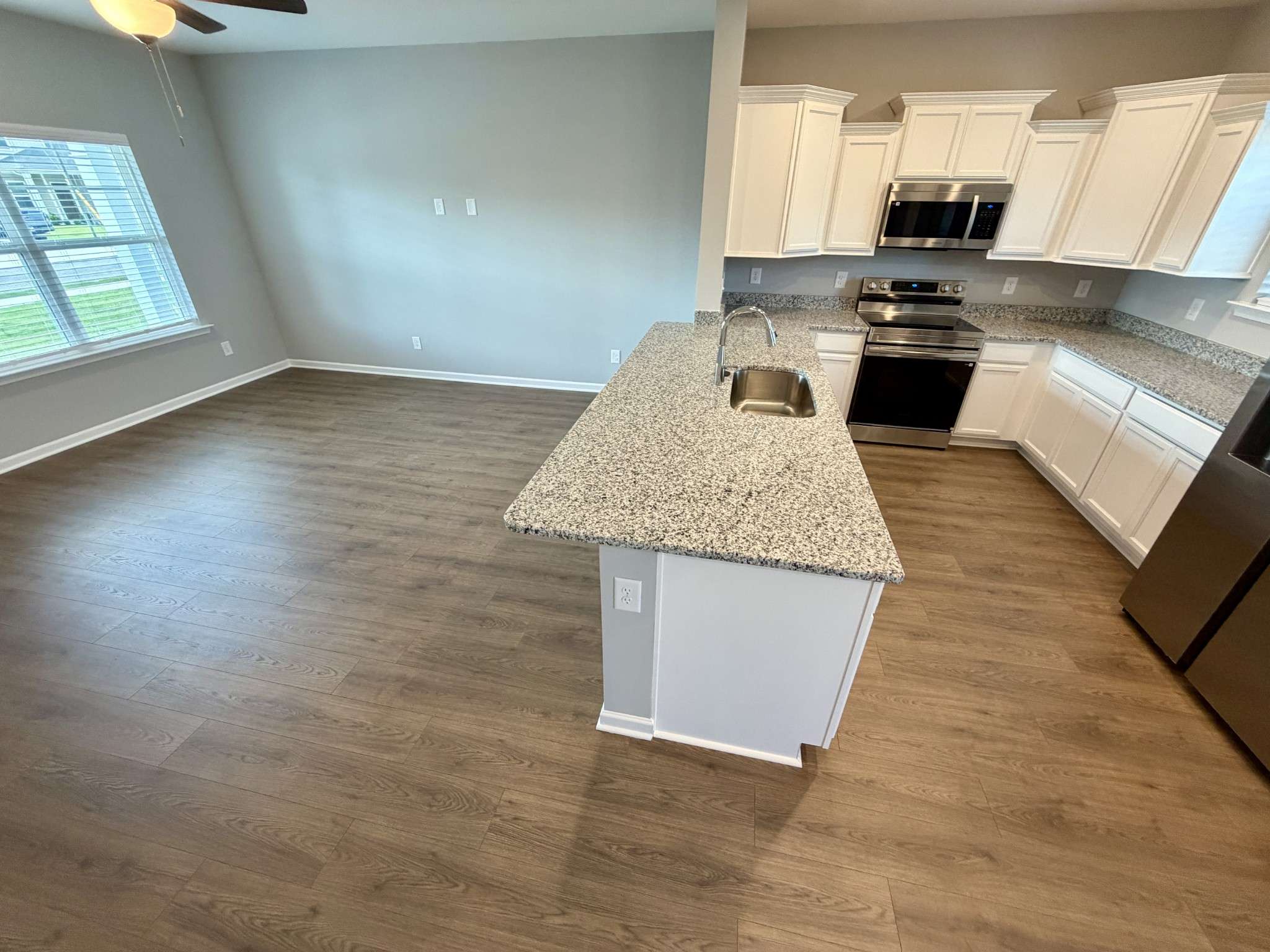 30 StoneHenge Lane, Manchester, TN 37355