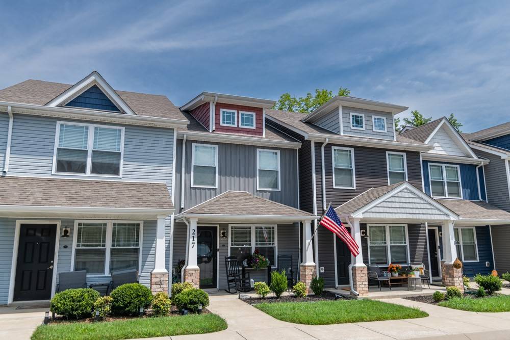 217 Woodland Valley Ln, Clarksville, TN 37040
