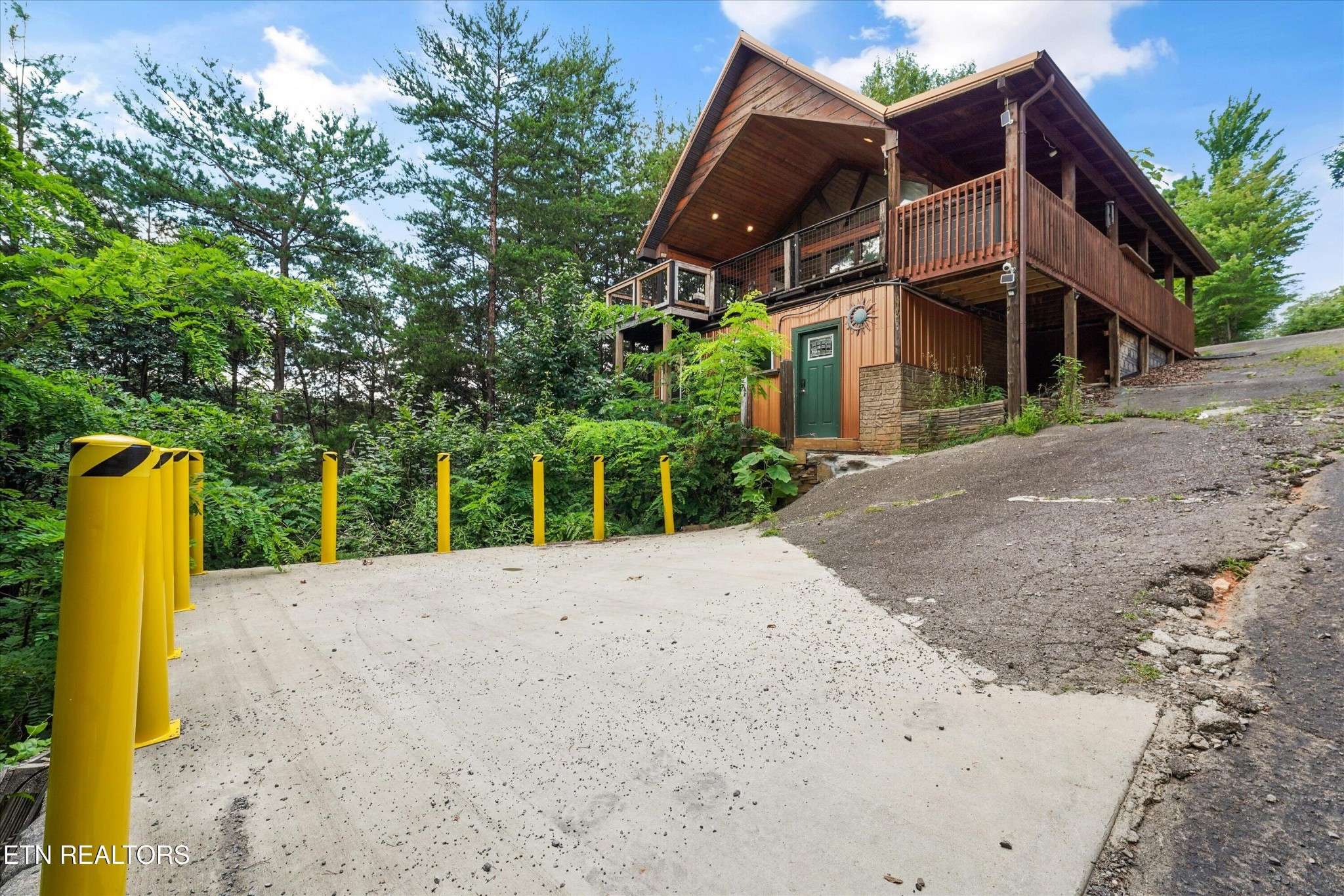 2624 Blanket Mountain Way, Sevierville, TN 37862