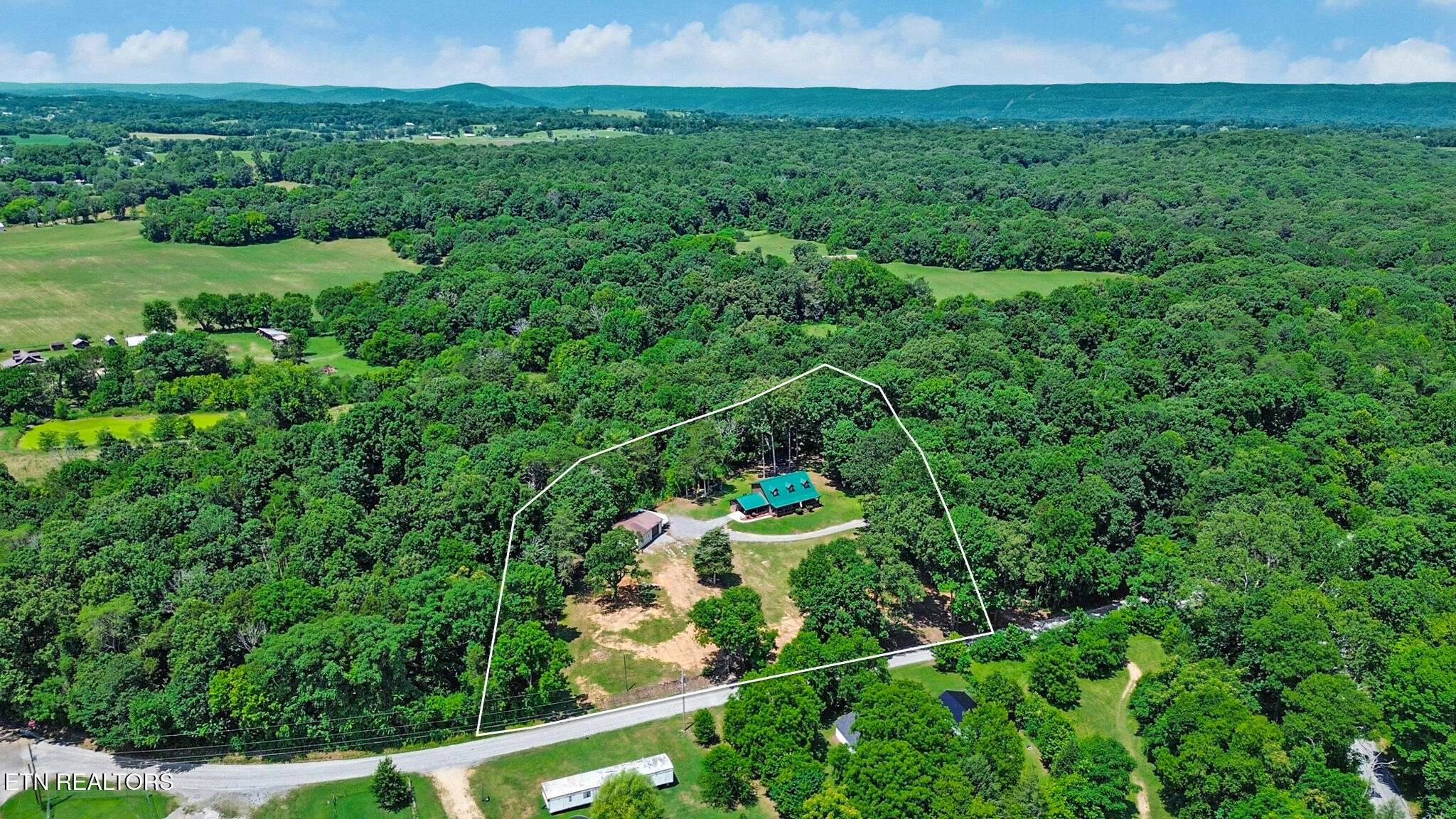 1098 Mynatt Rd, Dayton, TN 37321